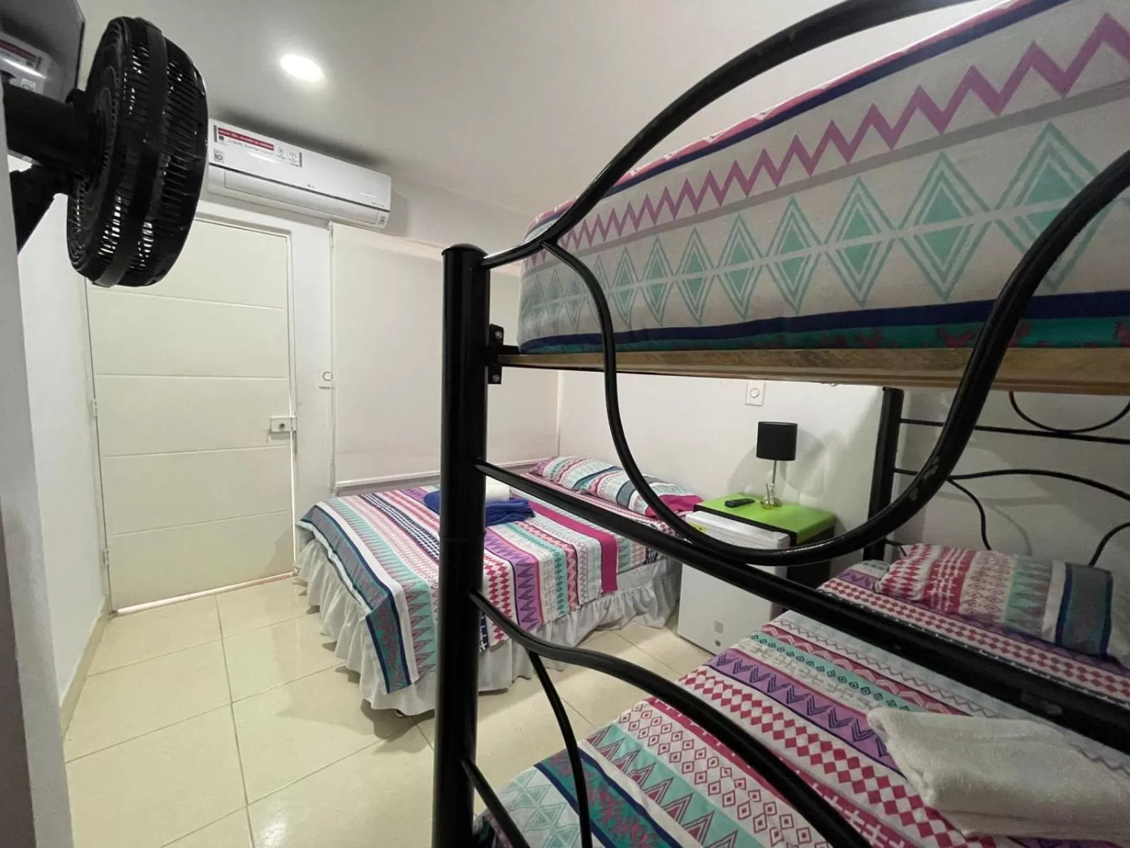 bunk bed in Lindos apartaestudios y habitaciones en Ibague