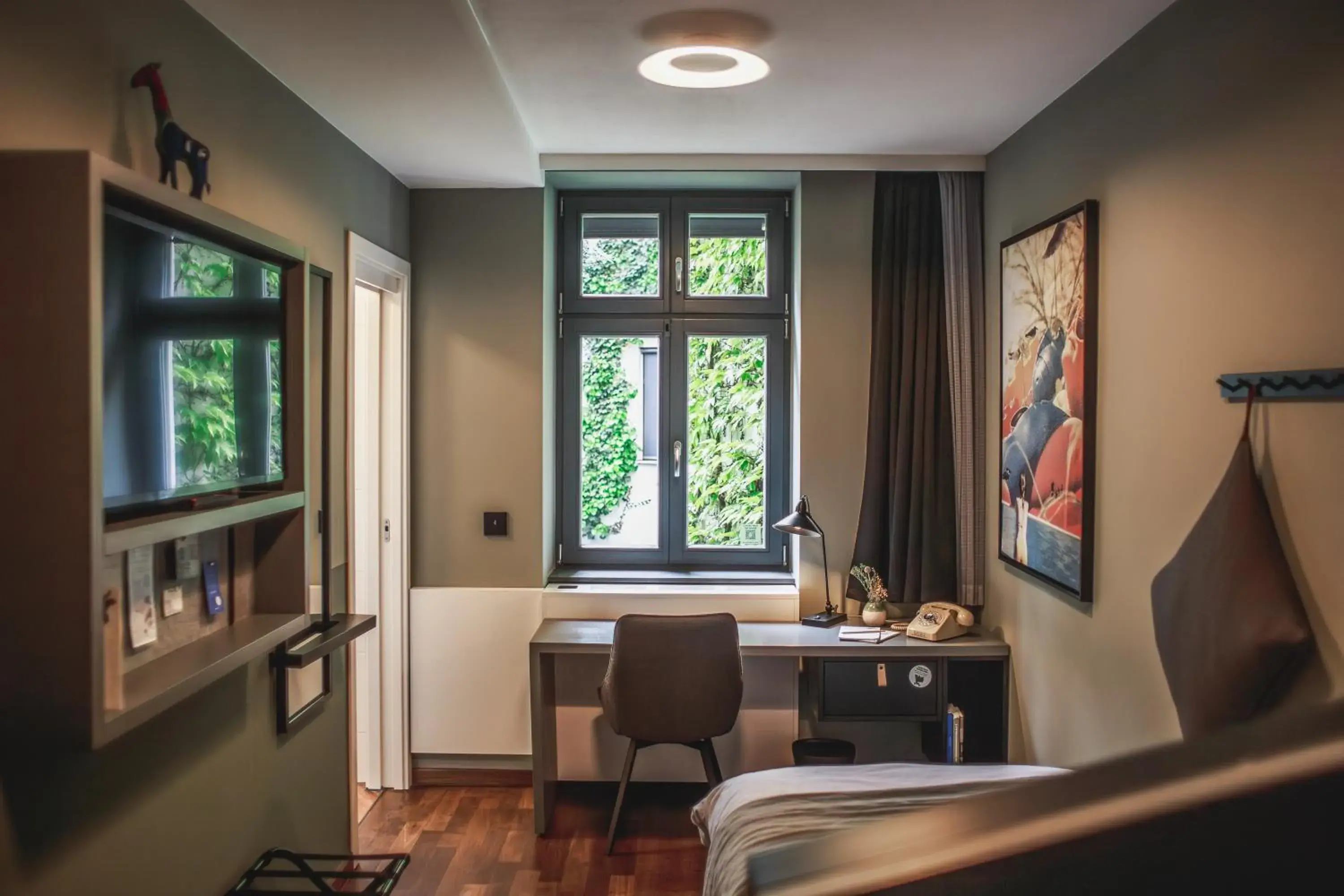 Single (max 1 pax) in The Circus Hotel Single (max 1 pax) in The Circus Hotel