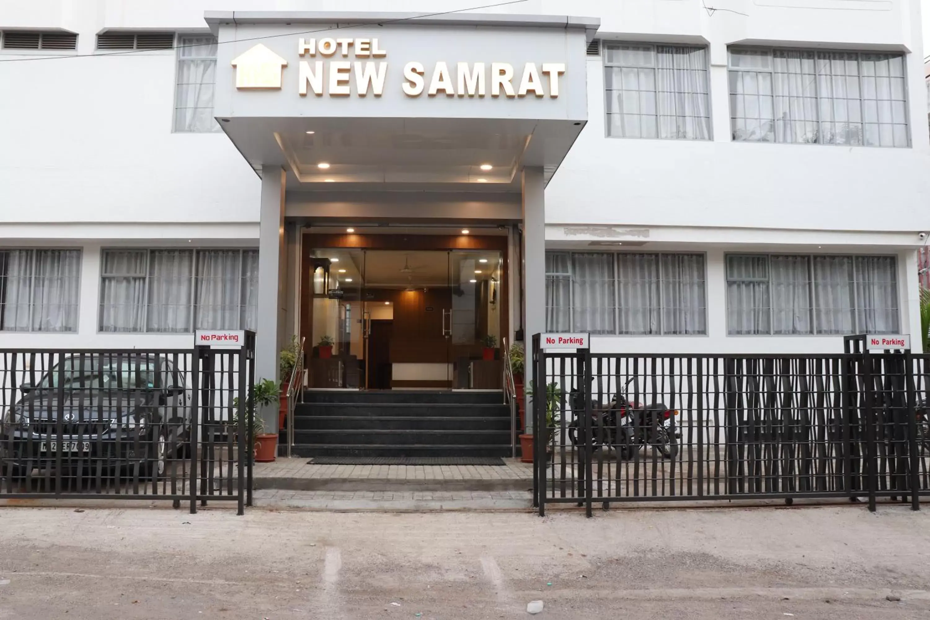 Hotel New Samrat Hotel New Samrat
