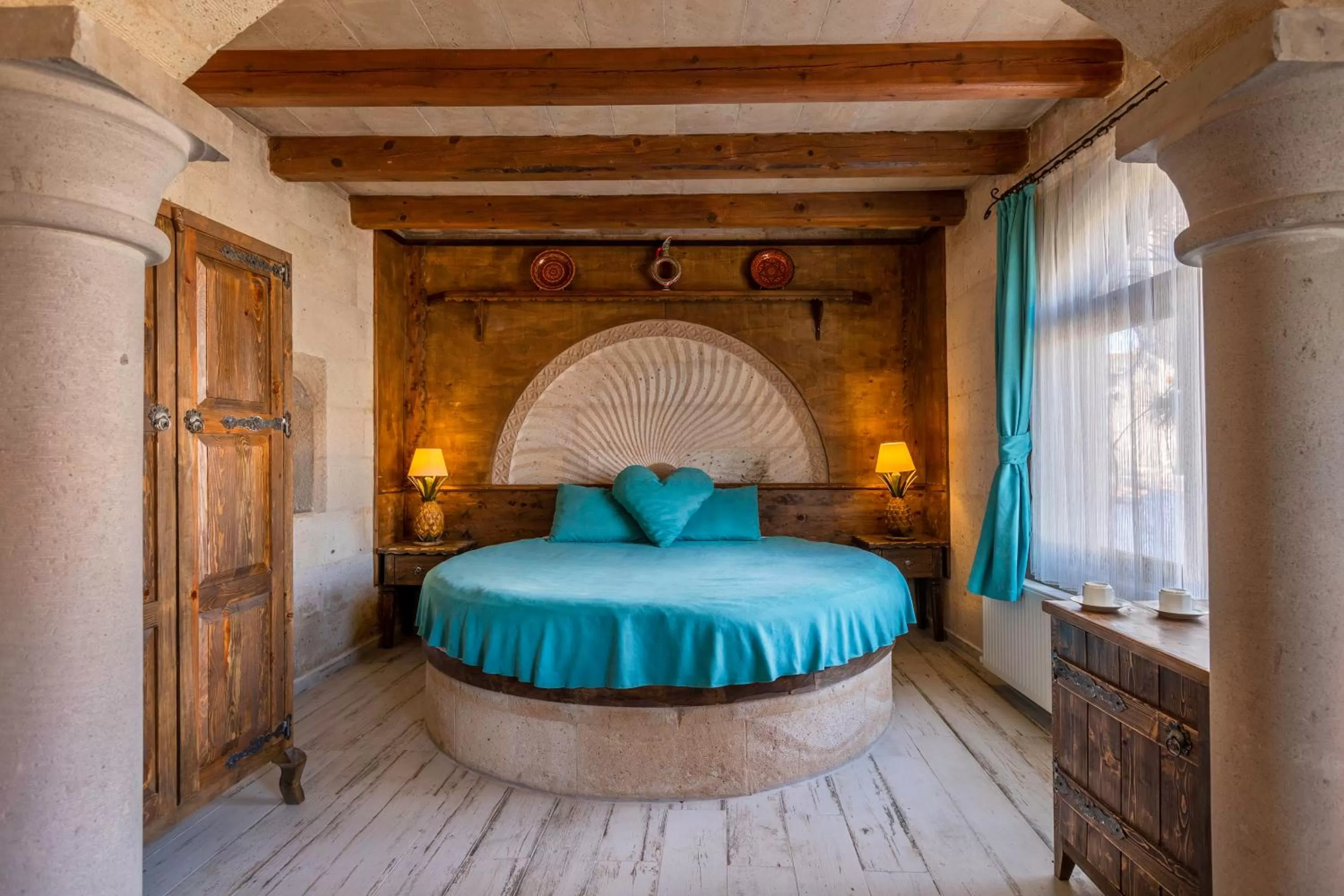 Bedroom, Bed in Maron Stone House