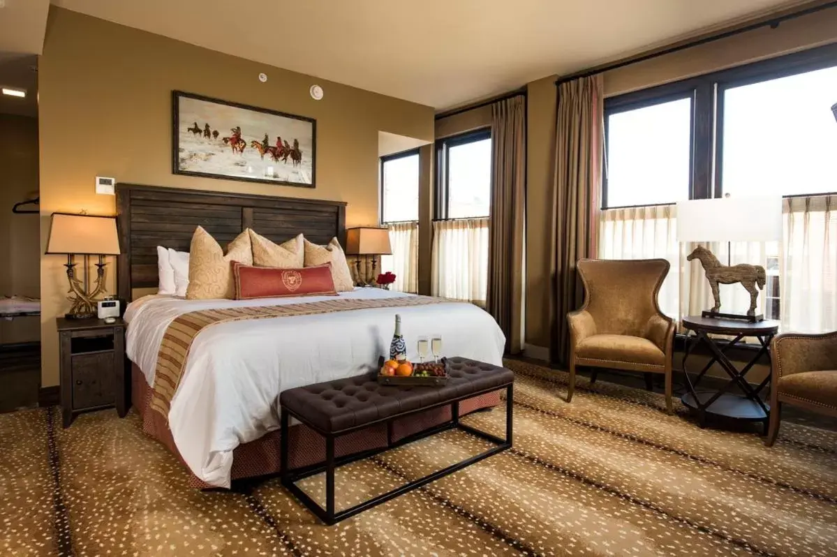 King Room in Frontier Hotel Pawhuska King Room in Frontier Hotel Pawhuska