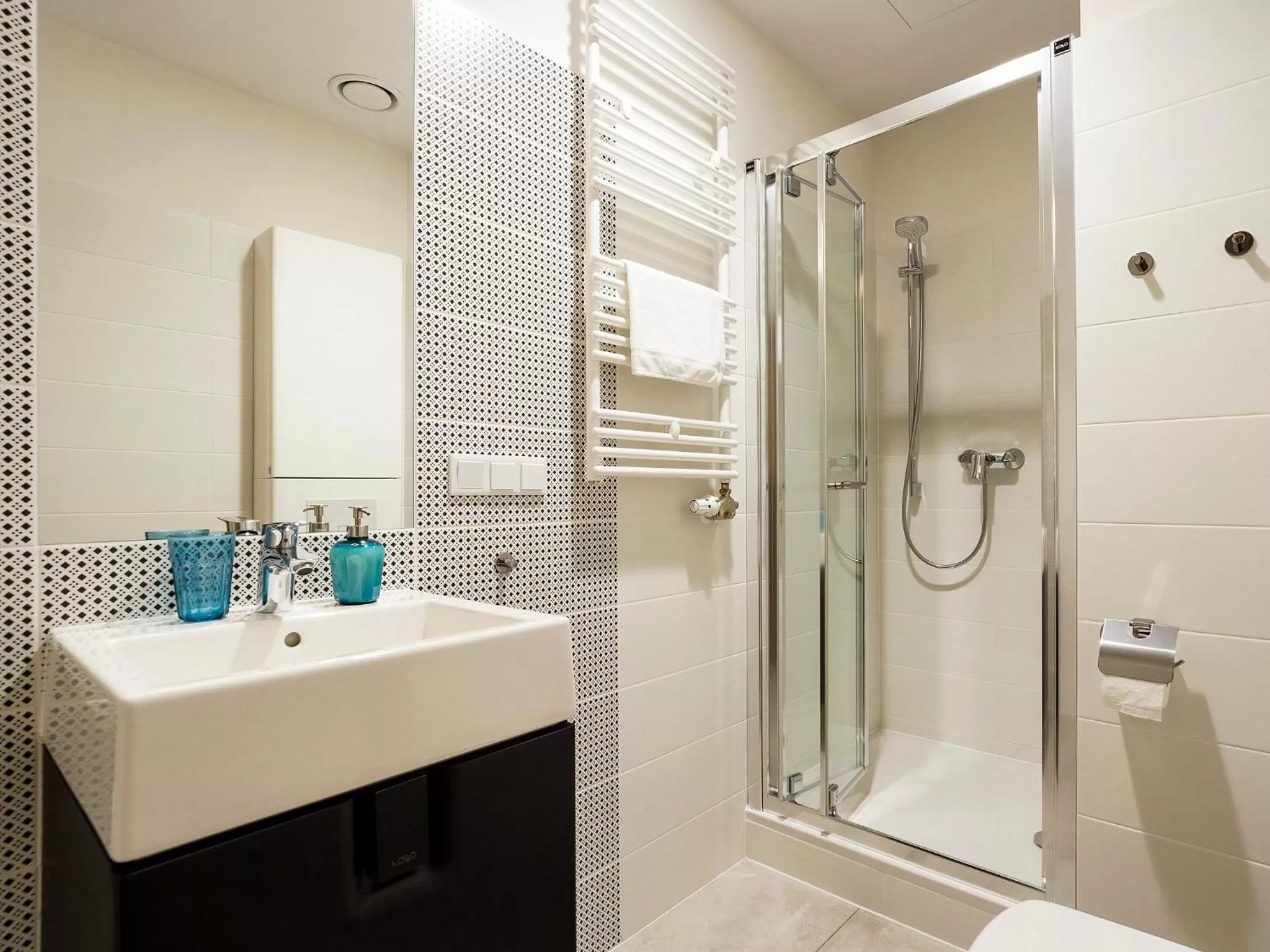 Shower in Riverside Aparthotel Cracow