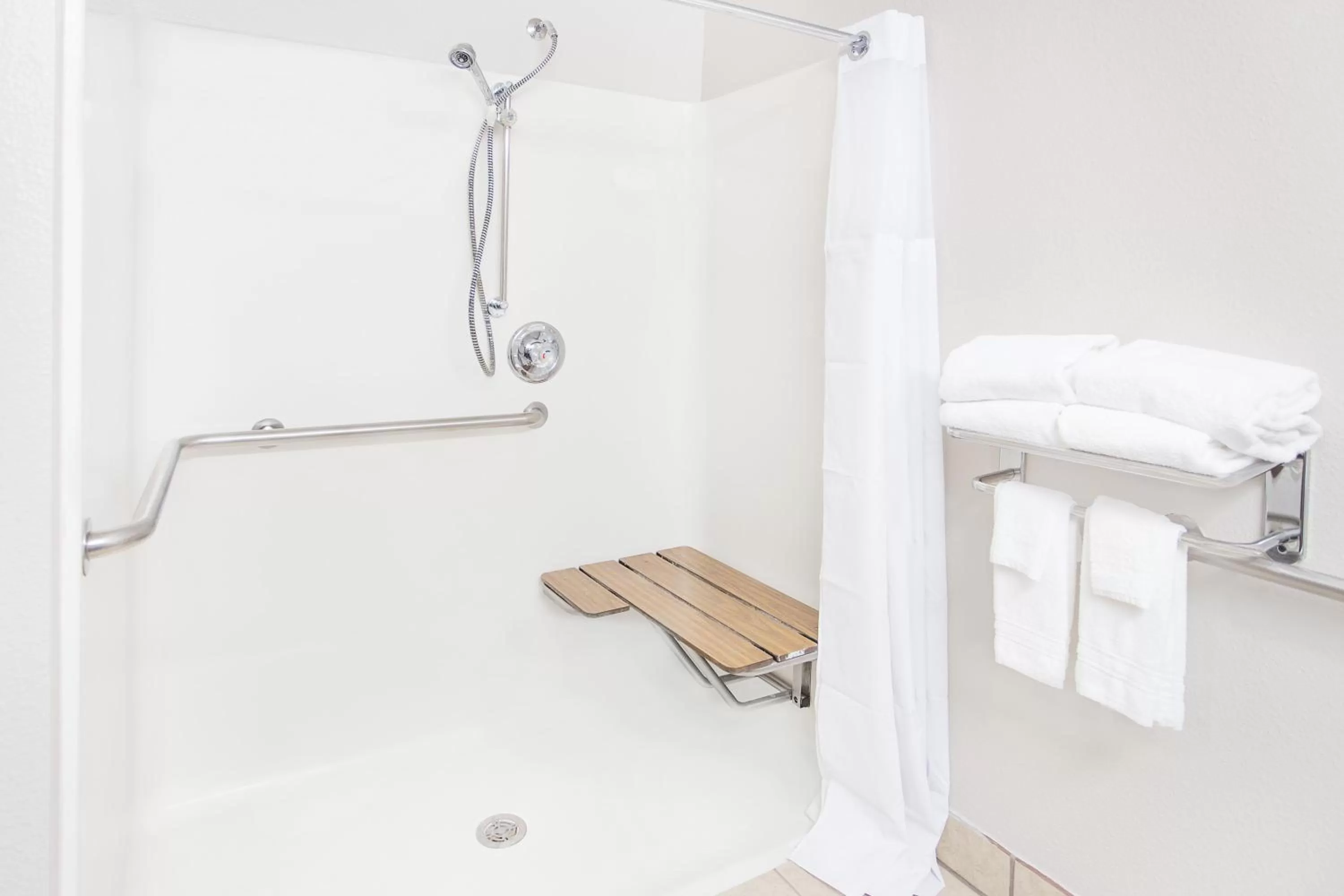 Bathroom in Microtel Inn and Suites by Wyndham Appleton