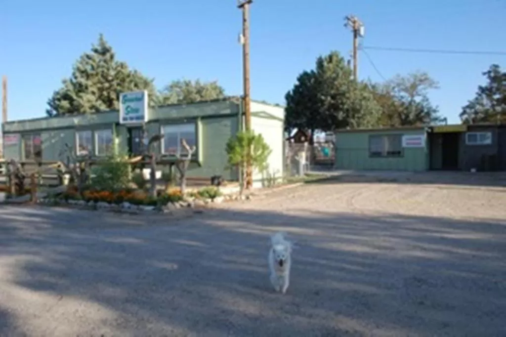 Olancha RV Park and Motel