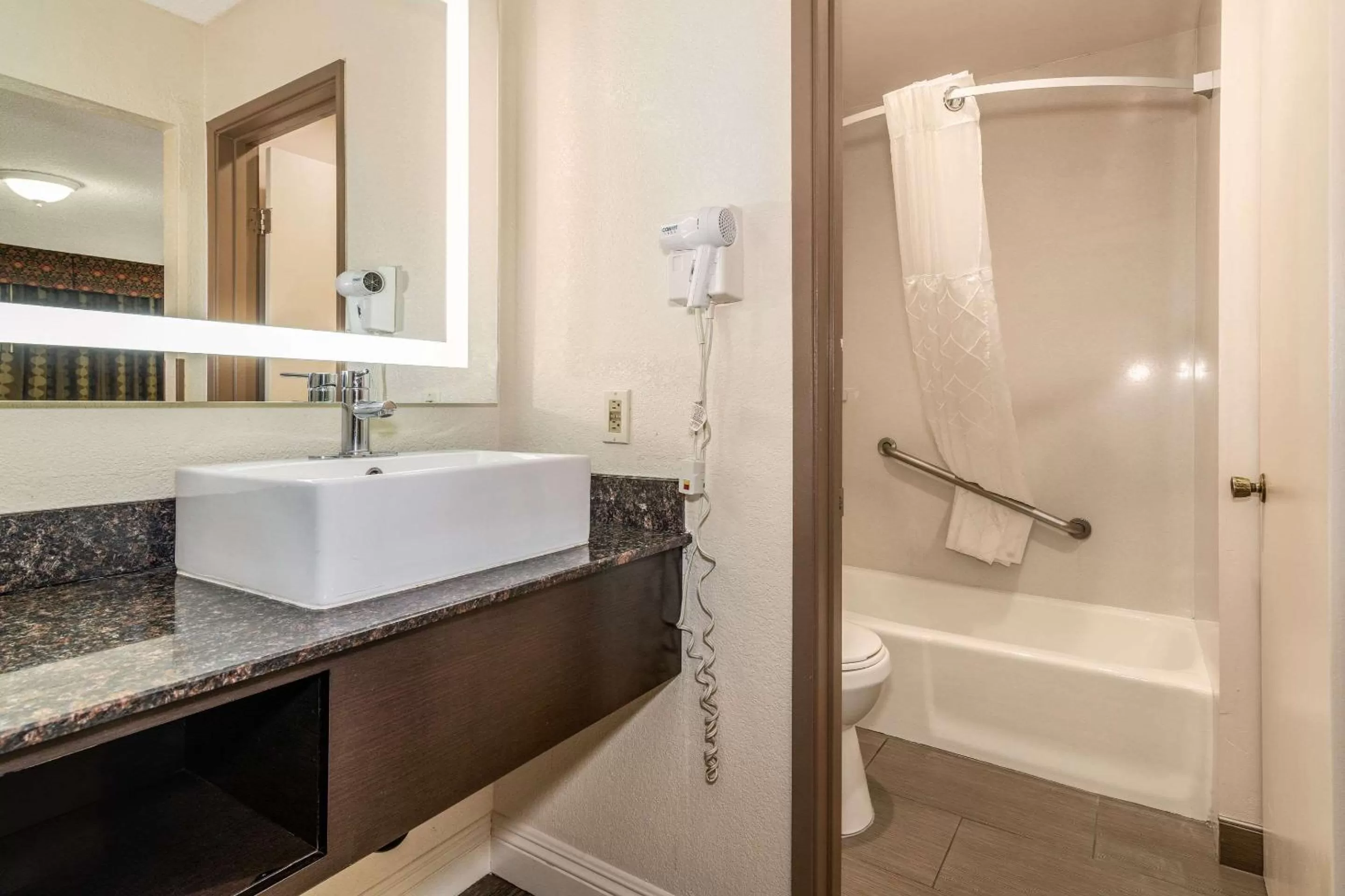 Bedroom in Rodeway Inn Barstow Route 66