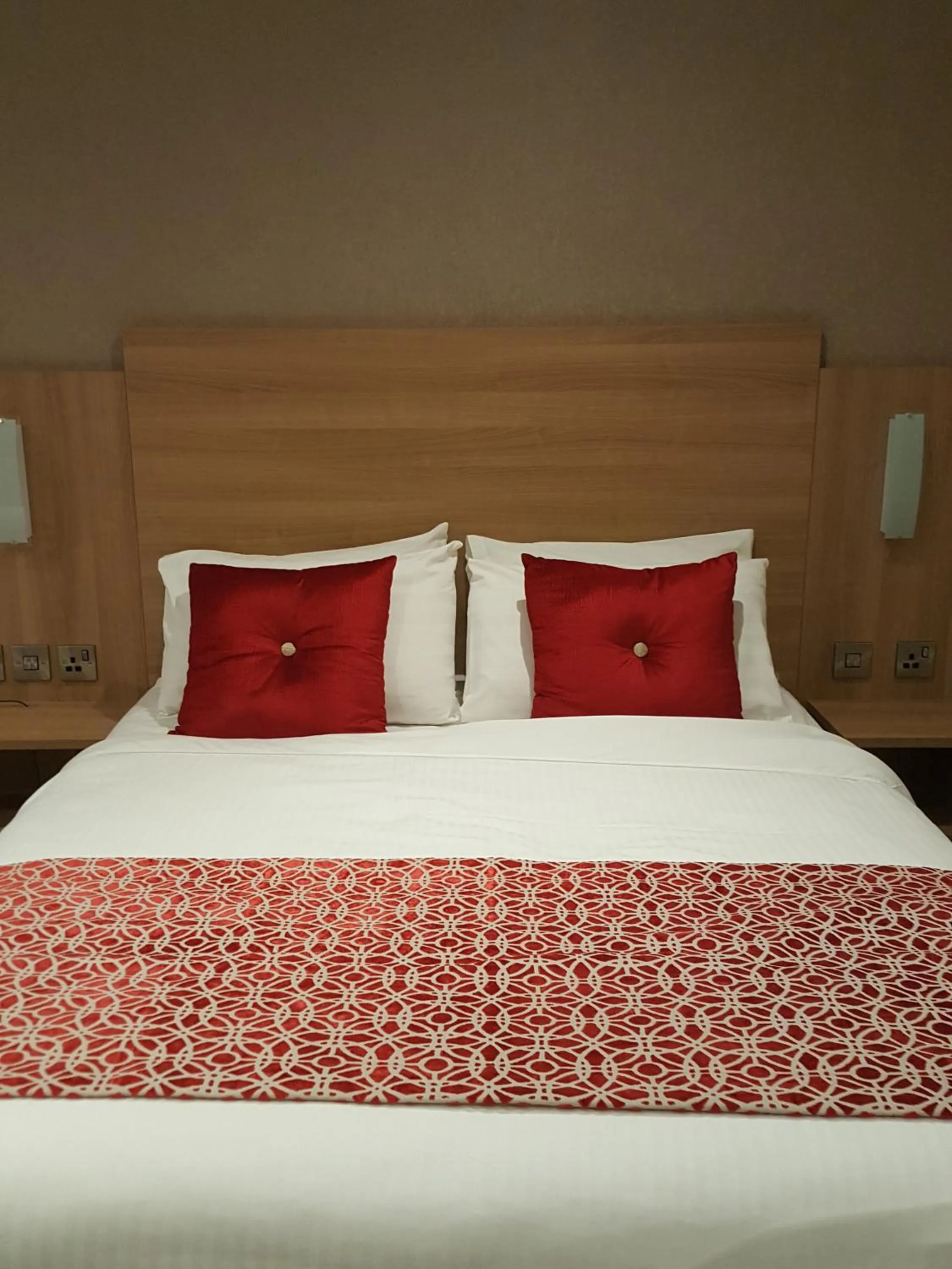 Bedroom, Bed in The Lodge Hotel