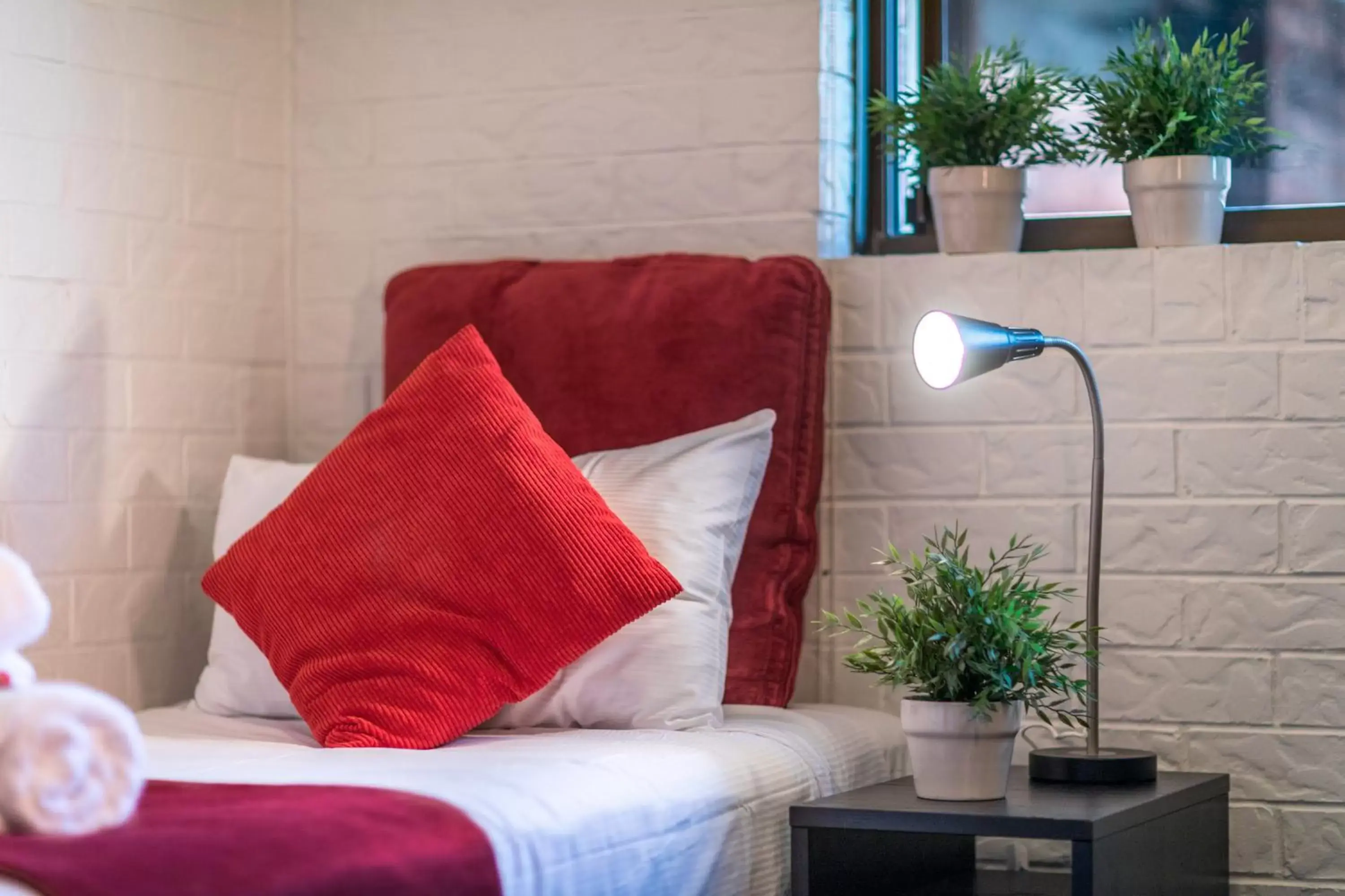 Budget Single Room with Shared Bathroom in Ascot Budget Inn & Residences Budget Single Room with Shared Bathroom in Ascot Budget Inn & Residences