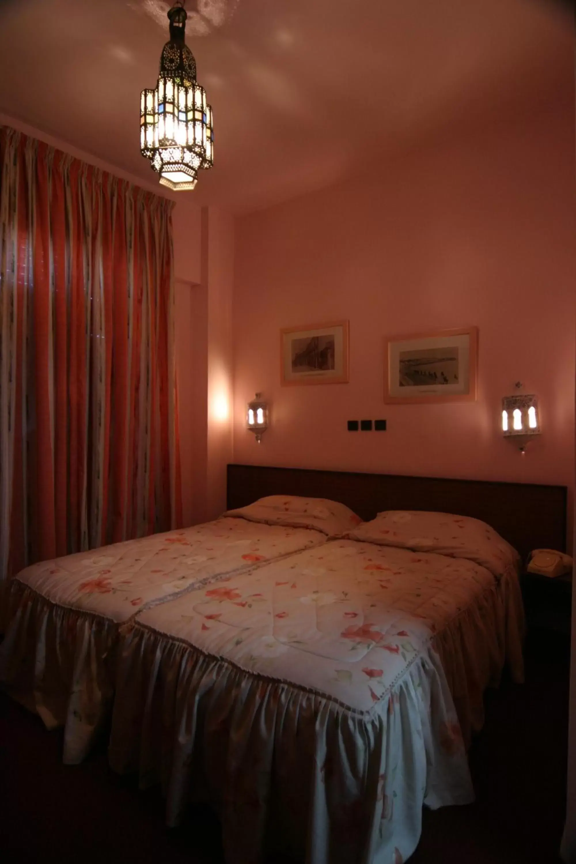 Twin Room in Hotel Chellah Twin Room in Hotel Chellah