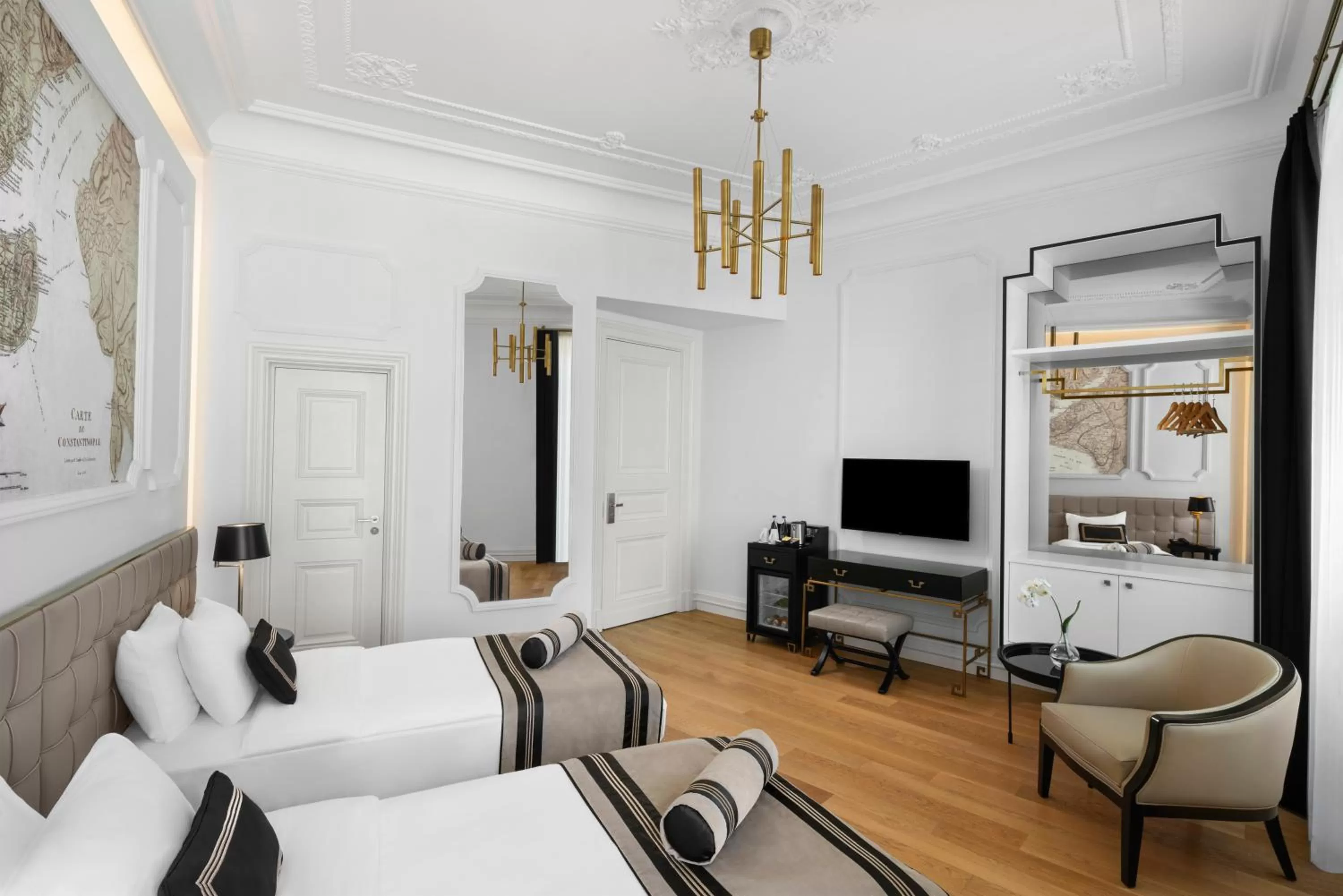 Bed in AKKA Lush Hotel Taksim