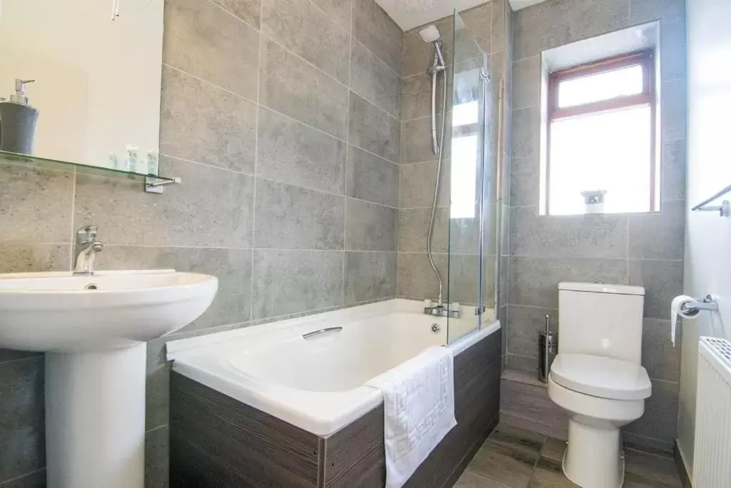 Deluxe Double Room with Extra Bed in The Residence @ Jaipur Deluxe Double Room with Extra Bed in The Residence @ Jaipur