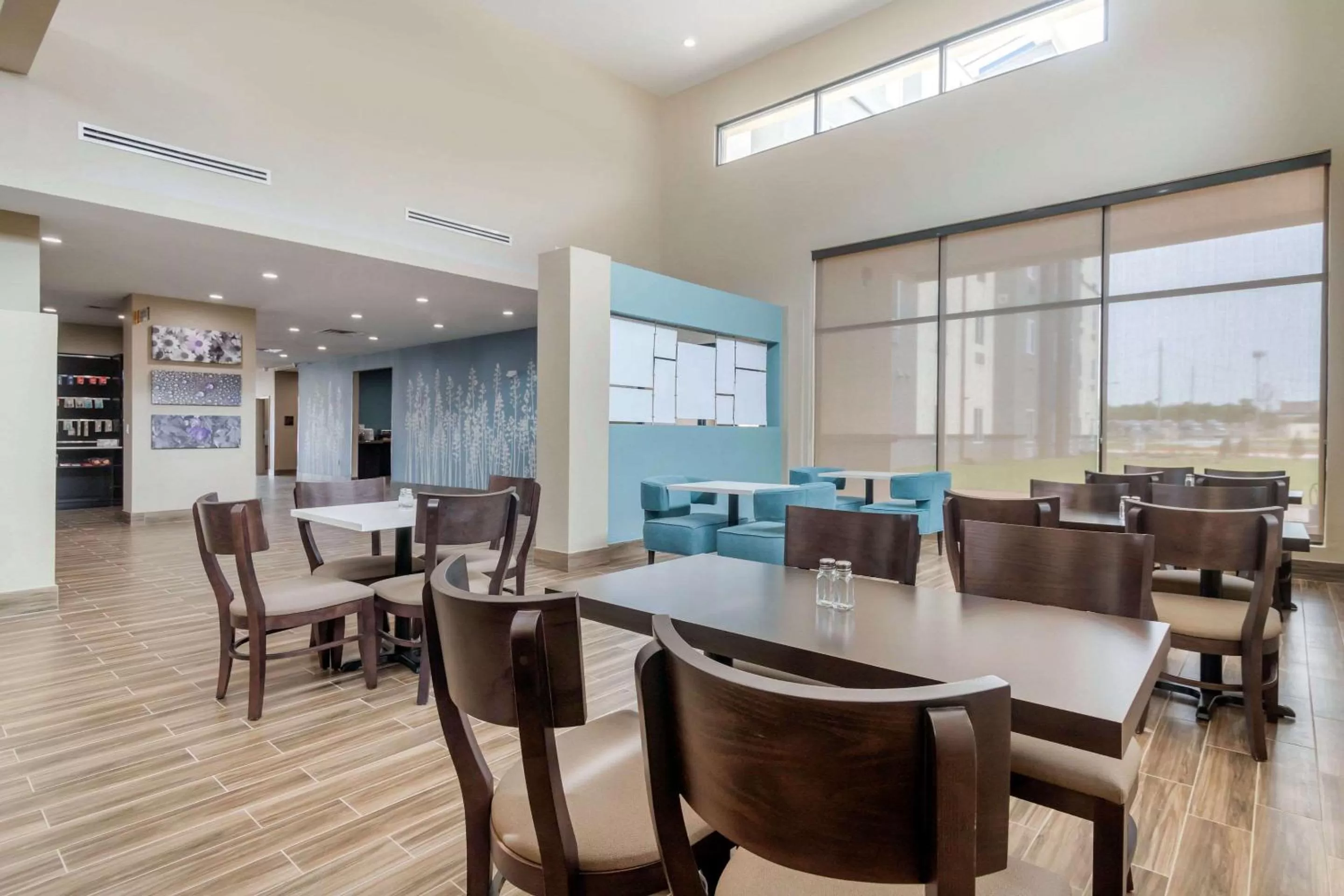 Restaurant/places to eat in MainStay Suites Bricktown - near Medical Center