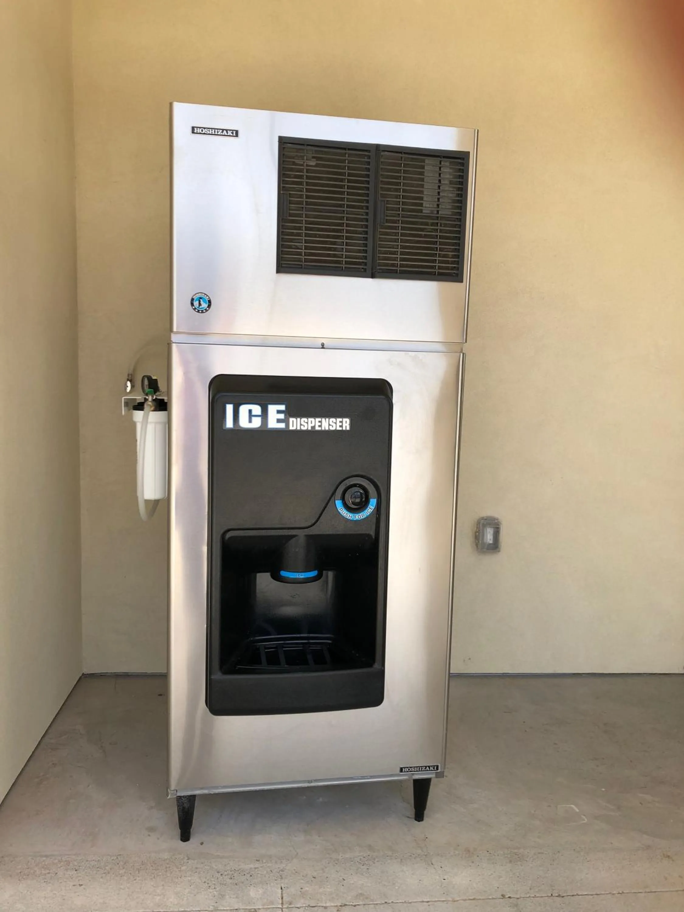 Drinks in Crystal Inn Downtown