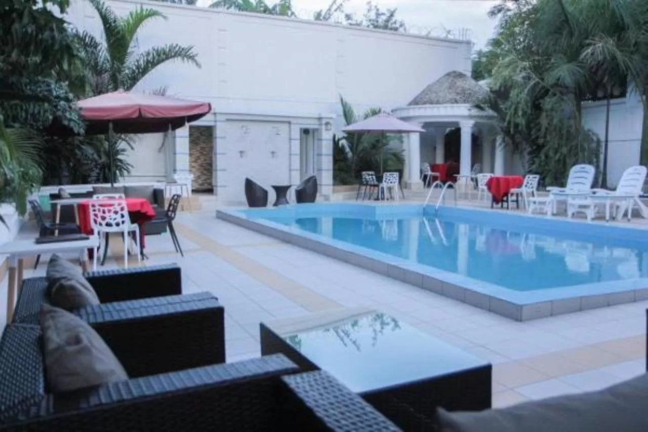 Swimming pool in Hotel Kangaroo Bujumbura