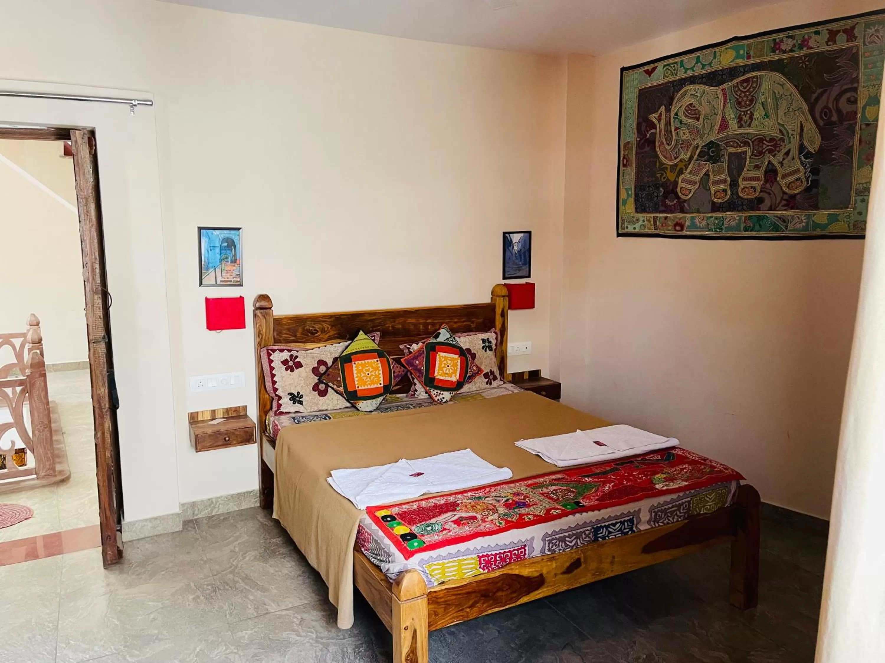 Photo of the whole room, Bed in Corsican Haveli