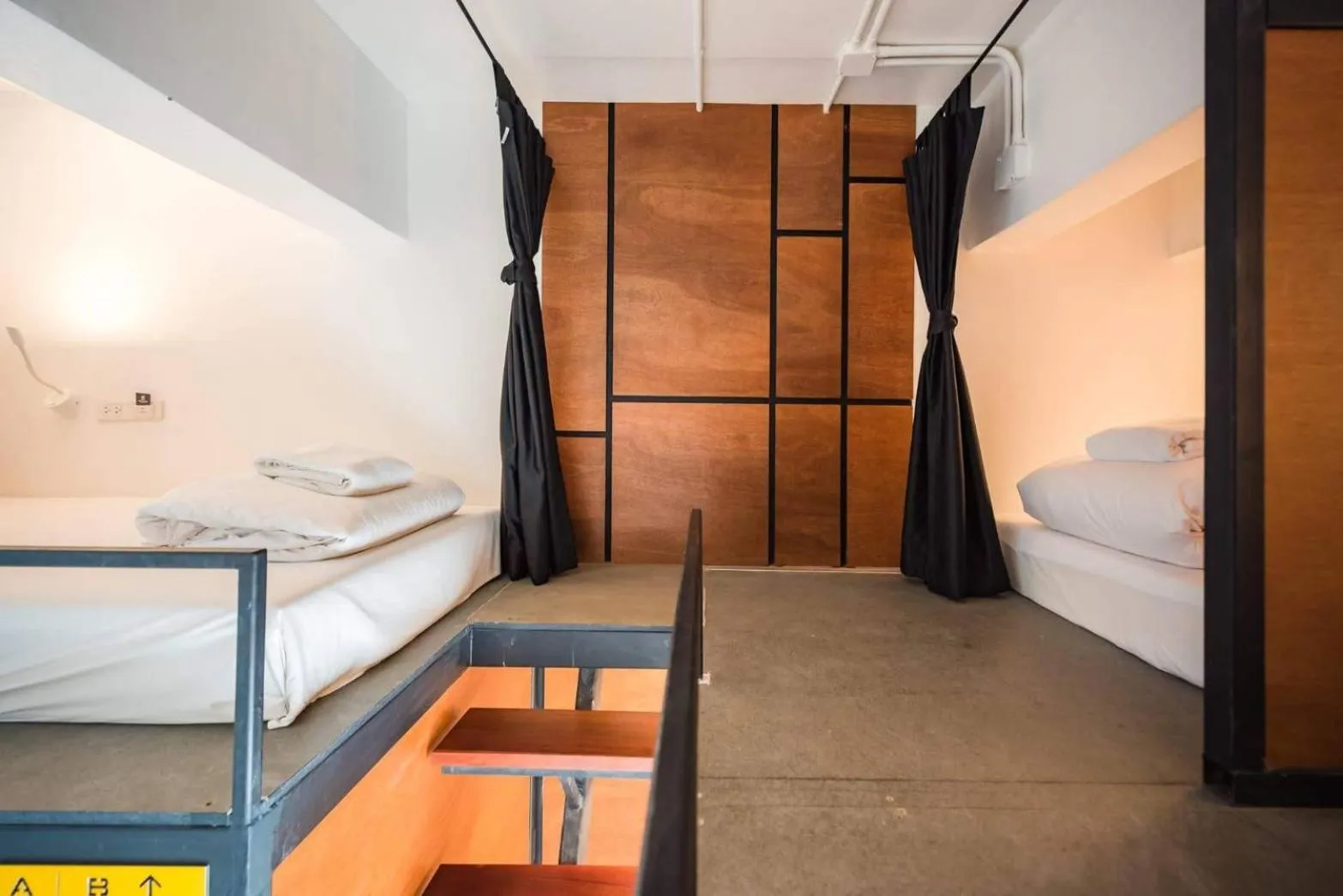 Bed in Book a Bed Poshtel - SHA Plus