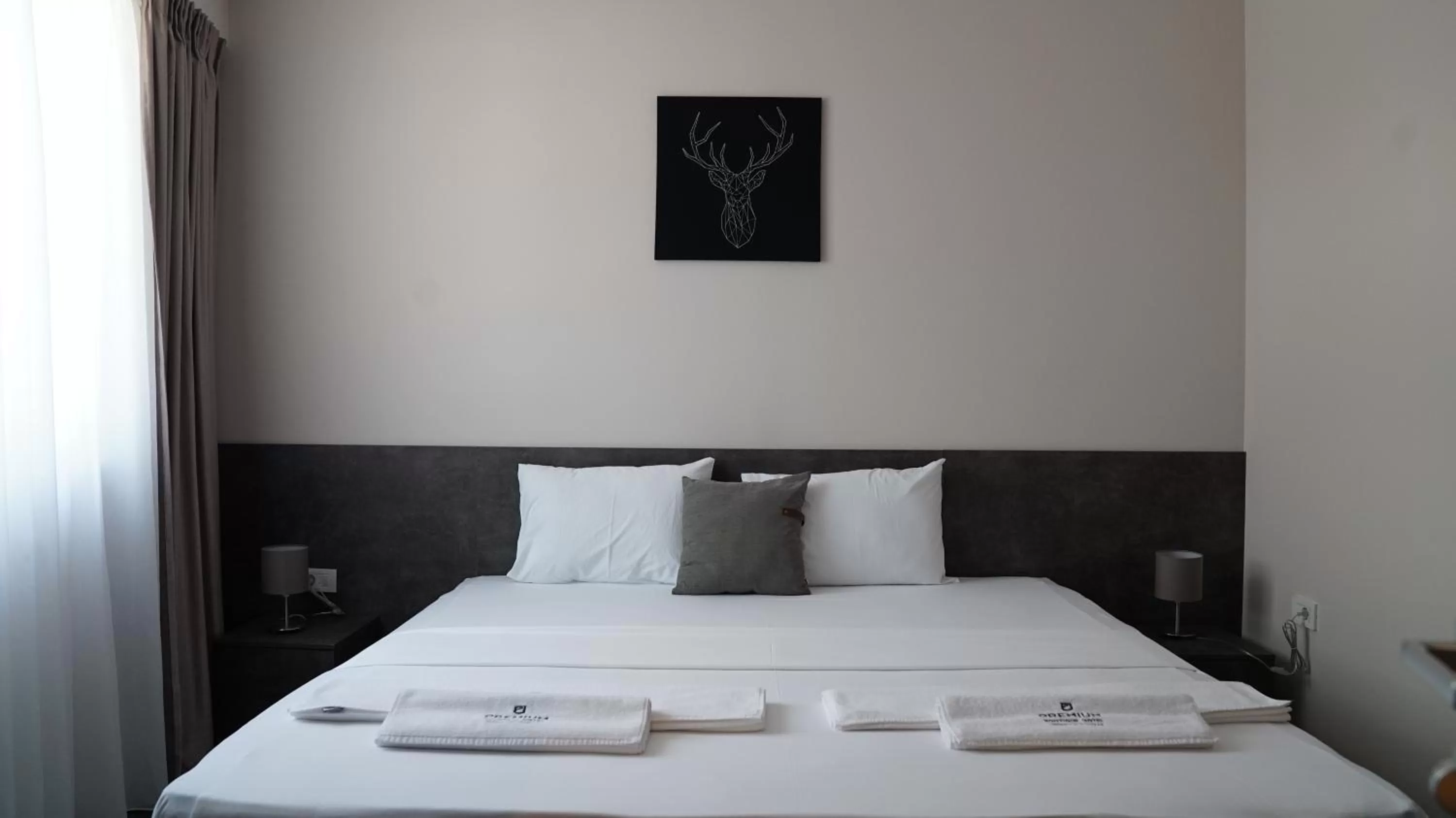 Bed in Hotel Premium