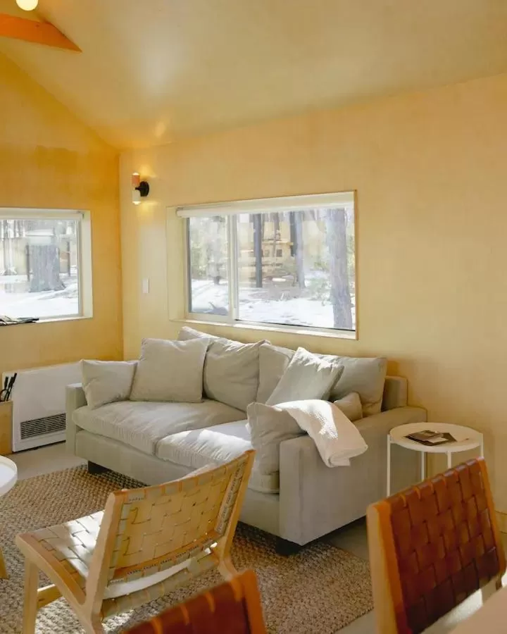 Living room in Colorado Lodge