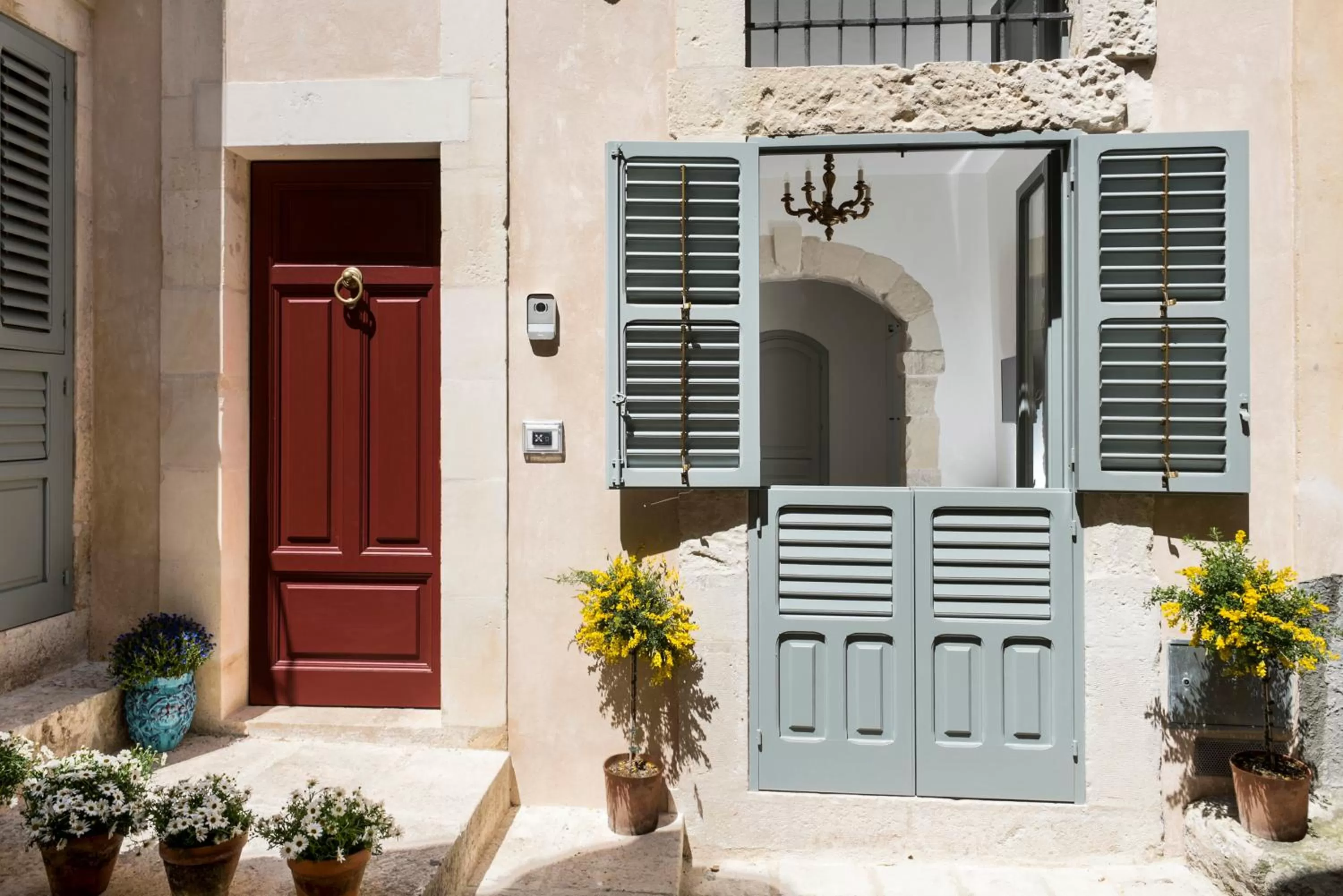 Property building in Sanbartolomeo Casa & Putìa