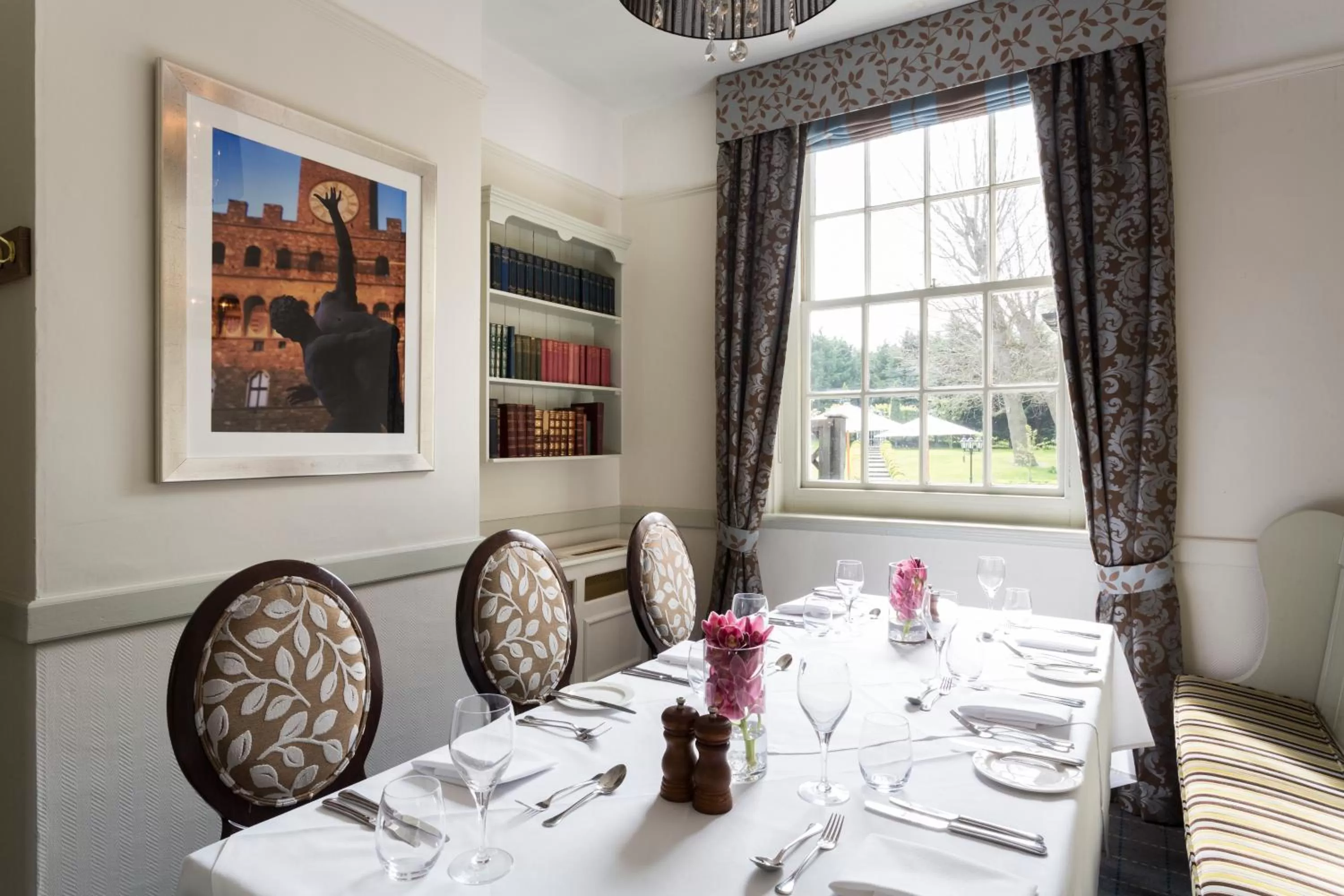 Restaurant/places to eat in Cambridge Quy Mill Hotel & Spa