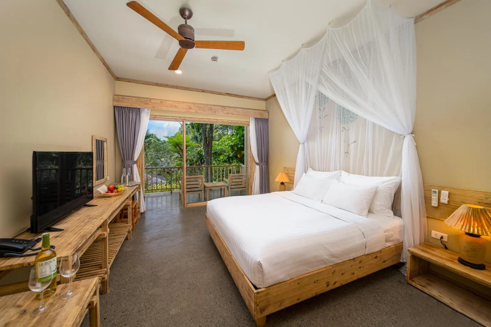 Property building, Bed in Lahana Resort Phu Quoc & Spa
