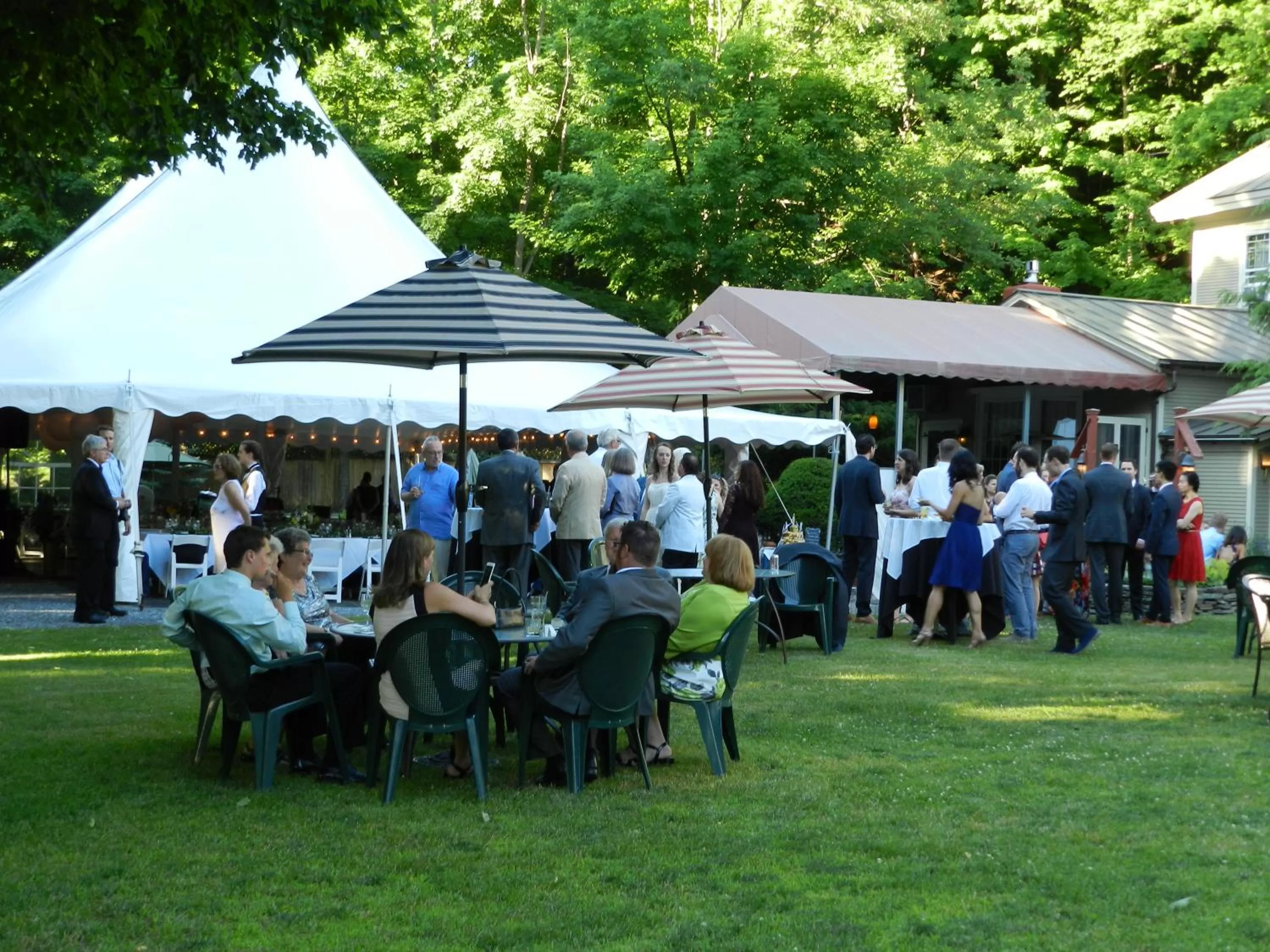Guests in Waybury Inn
