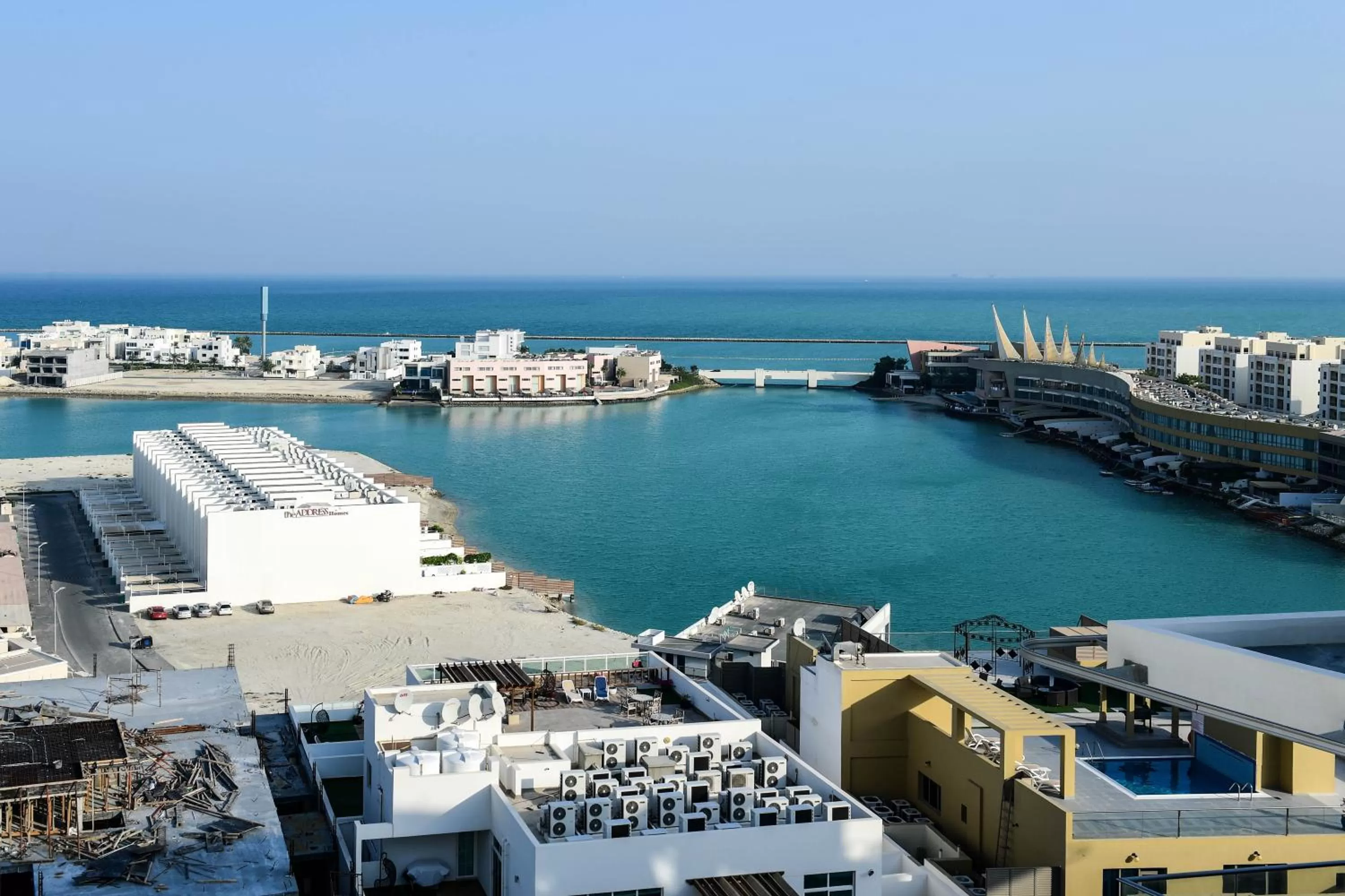 Noor Amwaj Hotel & Apartment
