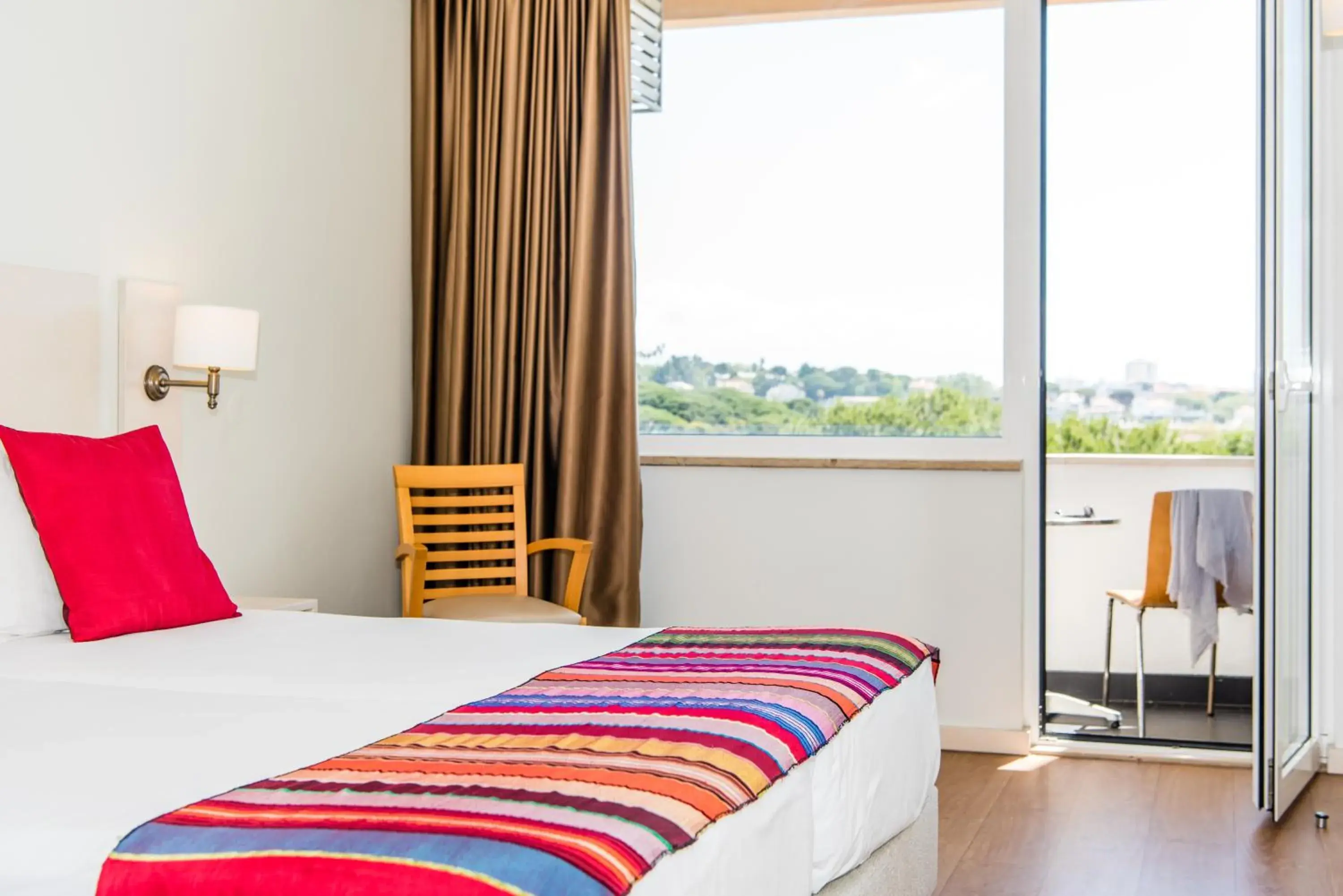 Double Room in Hotel Londres Estoril / Cascais Double Room in Hotel Londres Estoril / Cascais