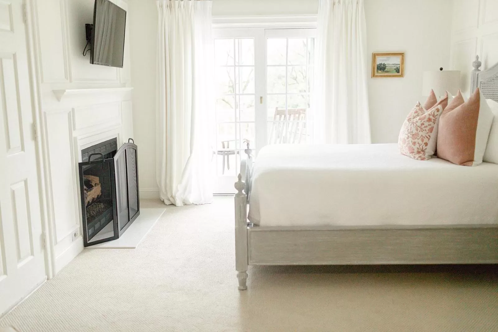 Bedroom, Bed in Fairville Inn
