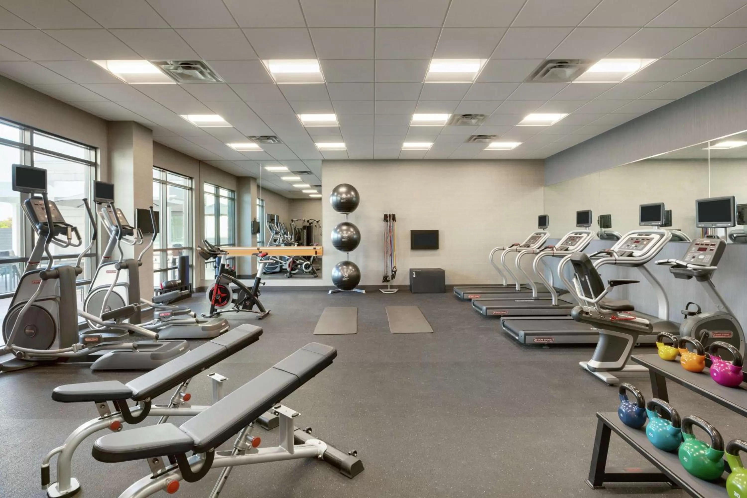 Fitness centre/facilities in Homewood Suites by Hilton Albany Crossgates Mall