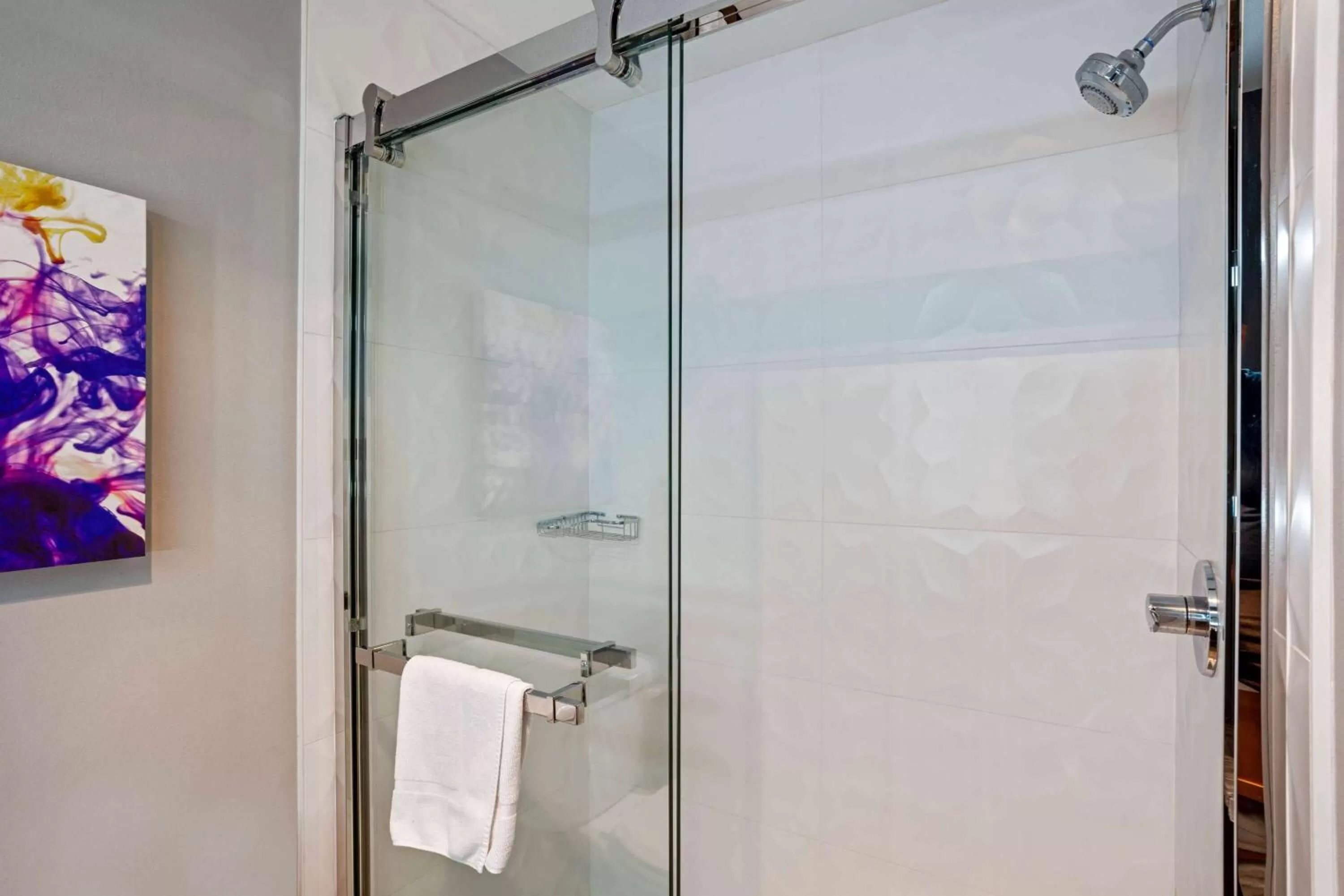 Photo of the whole room in La Quinta by Wyndham Seattle Federal Way