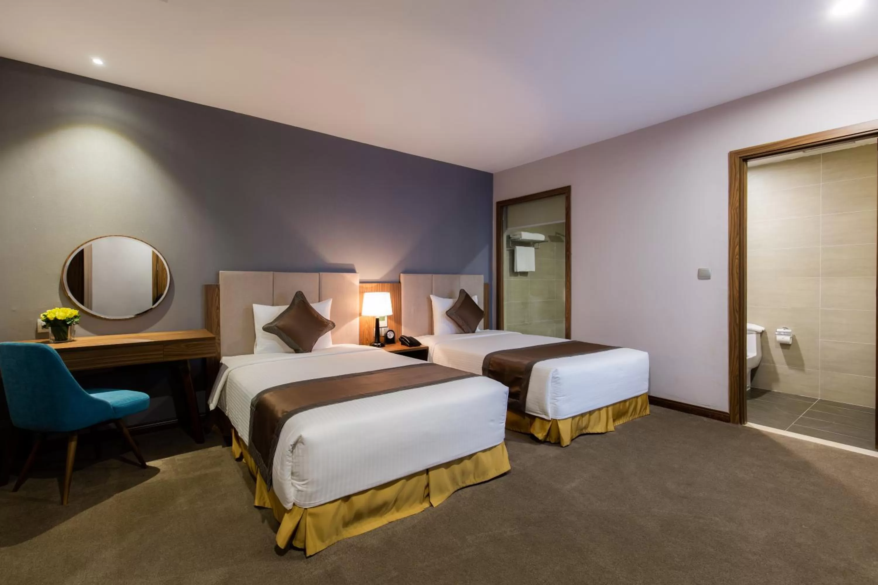 Photo of the whole room, Bed in Muong Thanh Luxury Vien Trieu Nha Trang