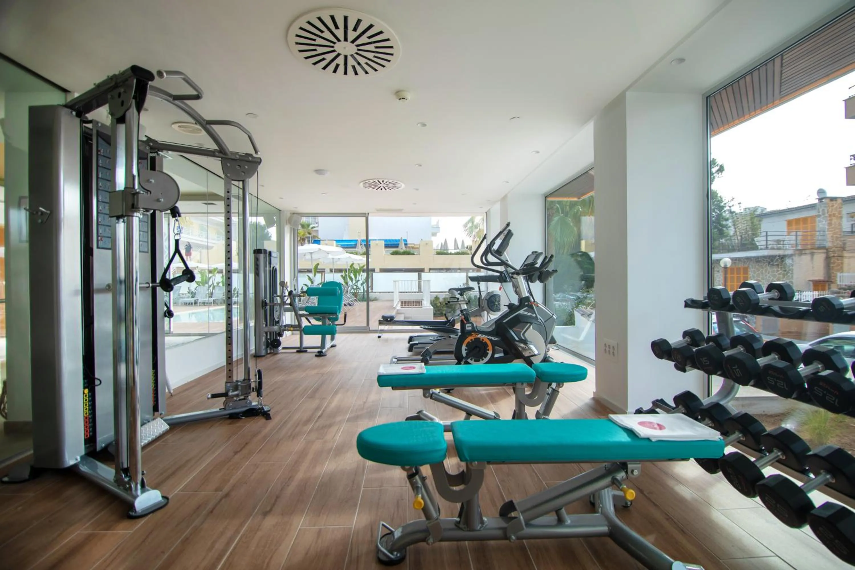 Fitness centre/facilities in JS Yate