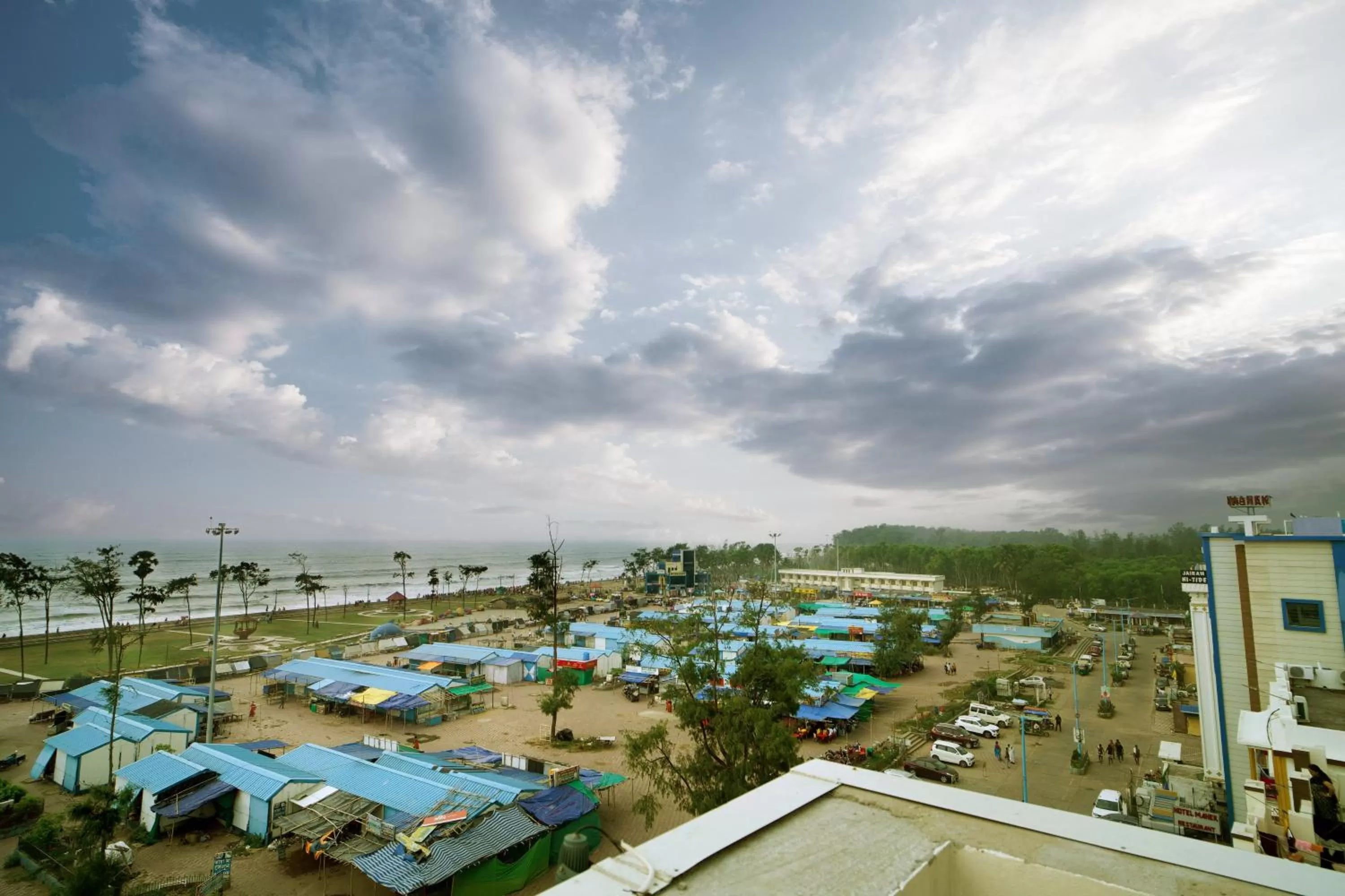Beach, Pool View in Royal Sea View
