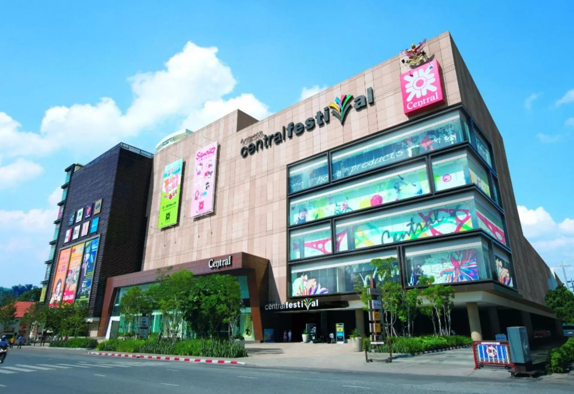 Neighbourhood, Property Building in Suppamitr Villa Hotel