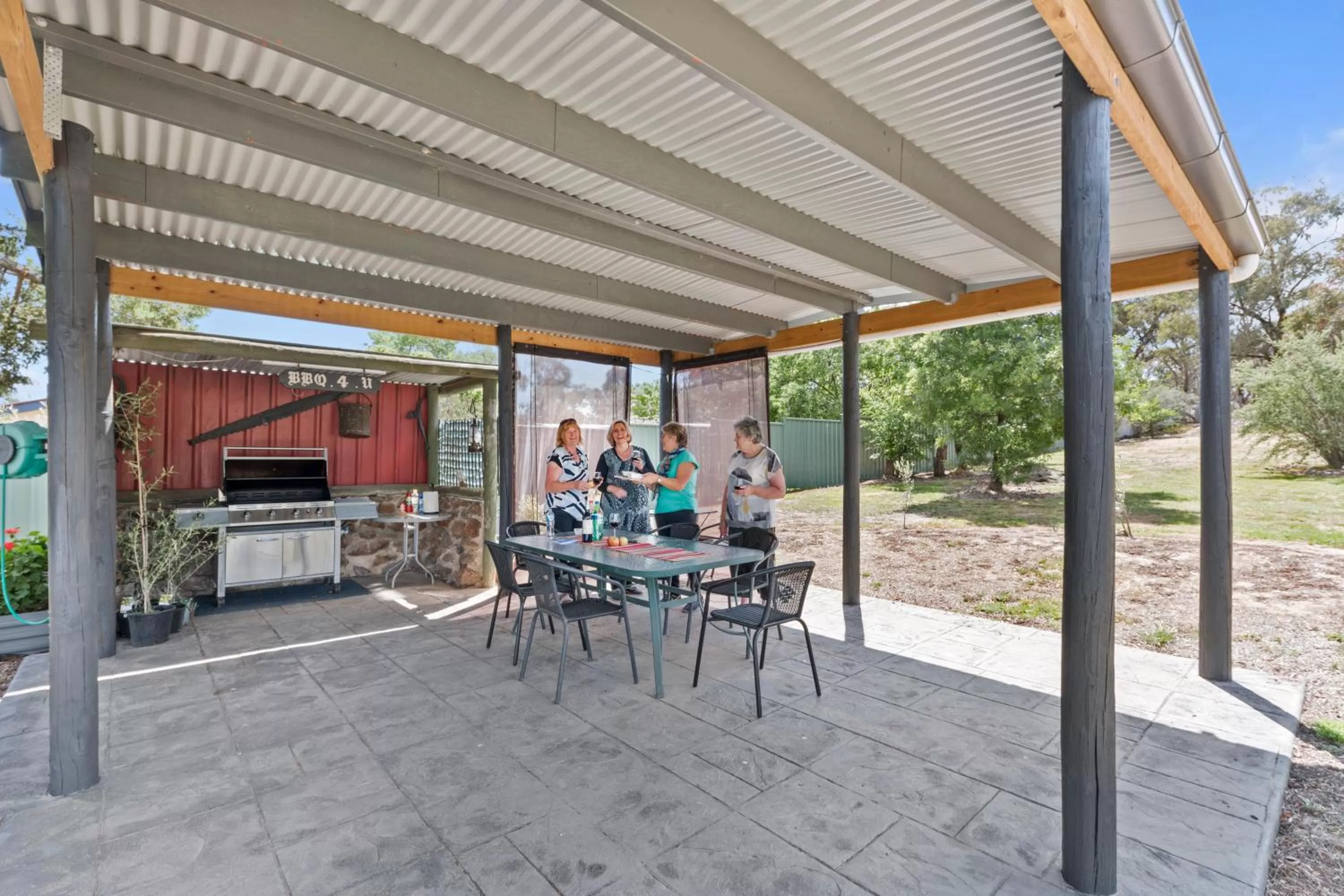 BBQ facilities in Wattle Grove Motel Maryborough