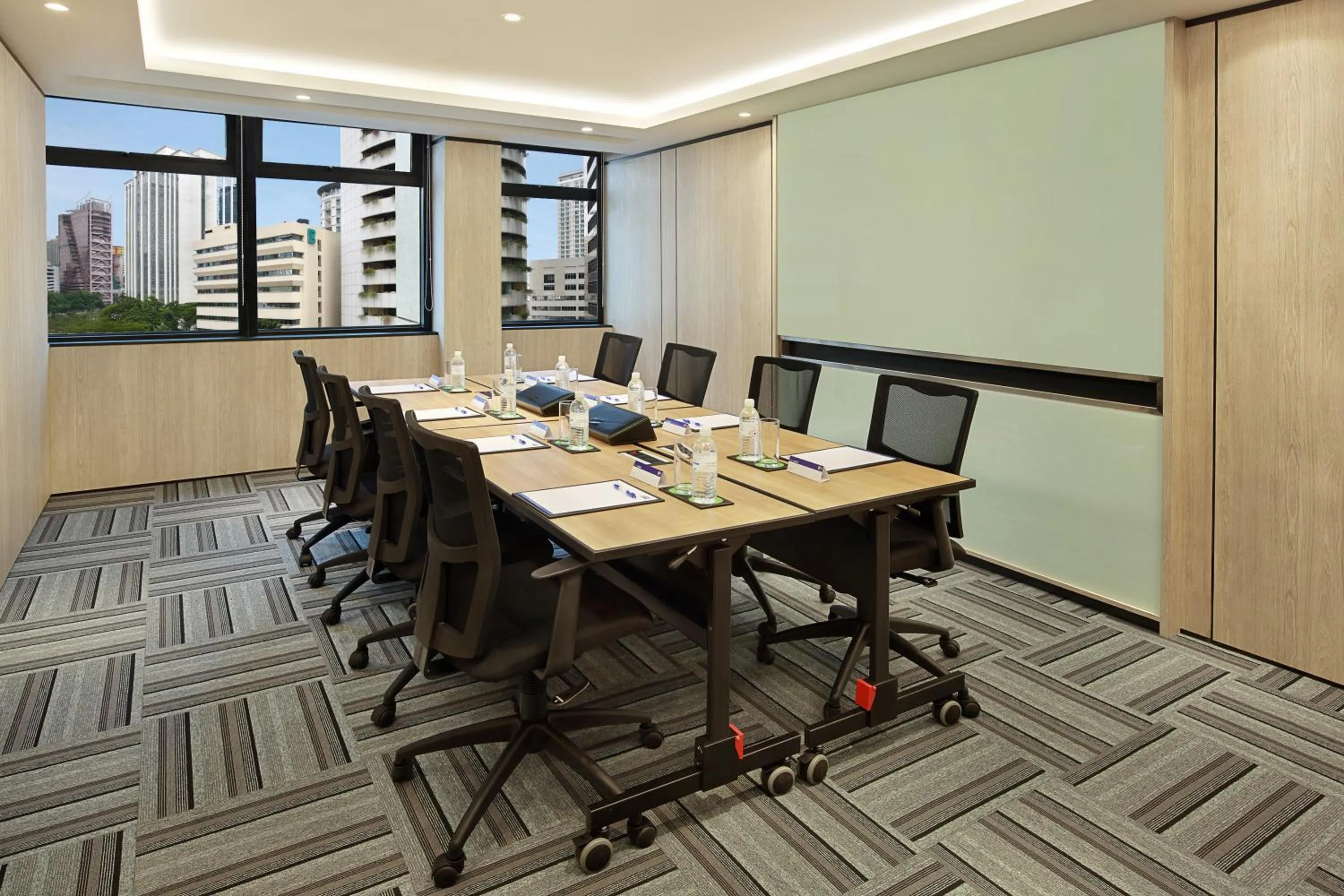 Meeting/conference room in Holiday Inn Express Kuala Lumpur City Centre by IHG