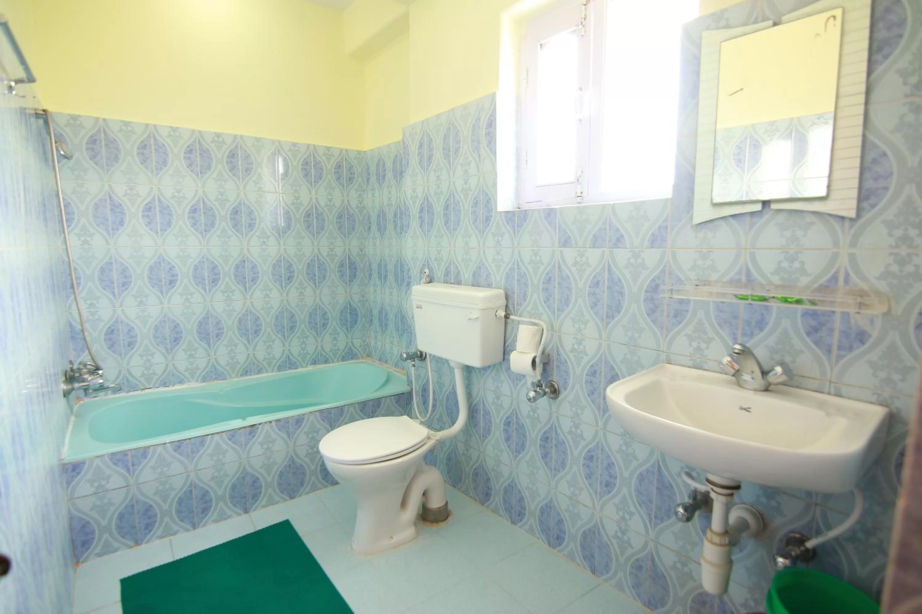 Bathroom in Hotel Himalayan Inn