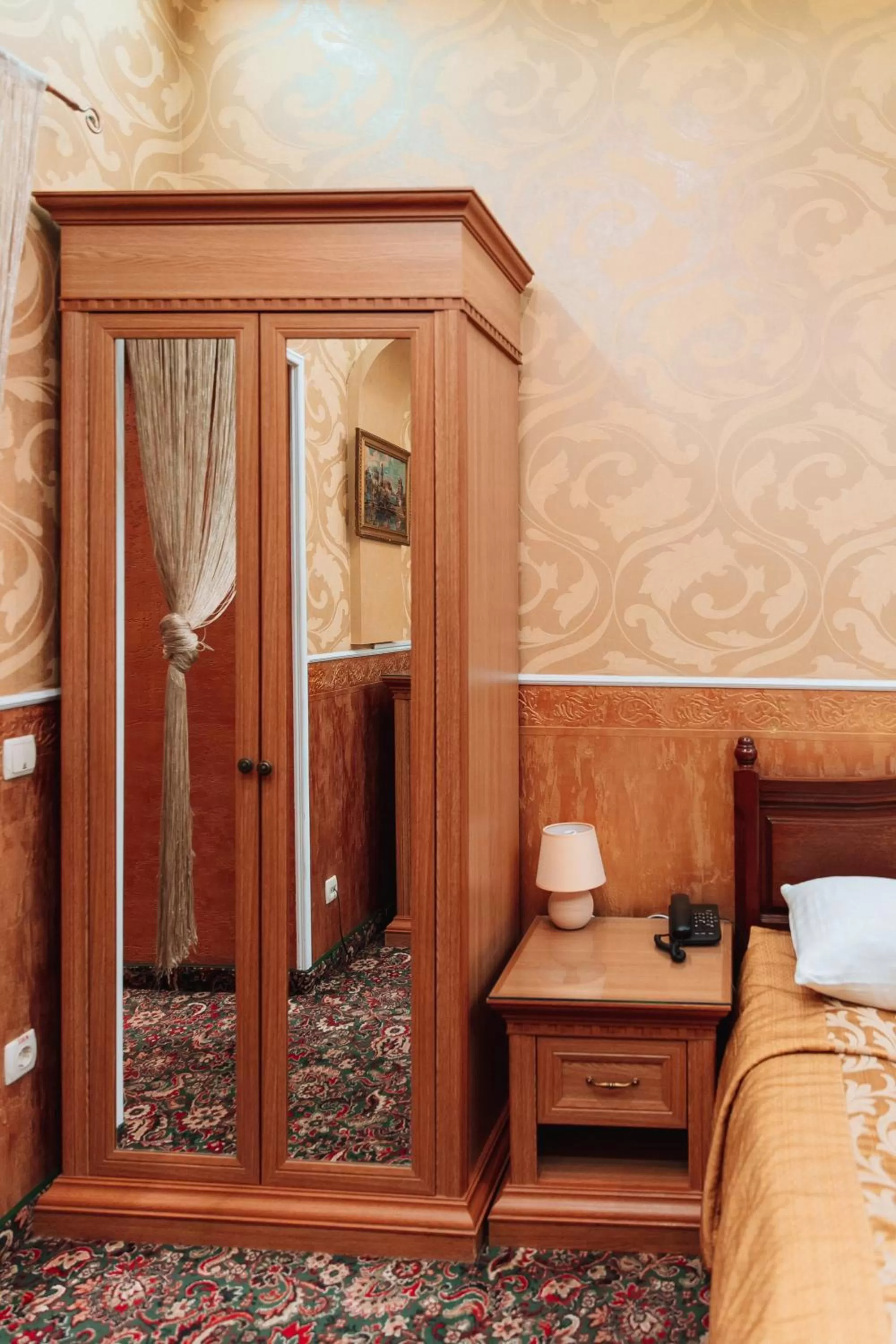 wardrobe, Bed in Viktoriya Family Hotel Restaurant complex