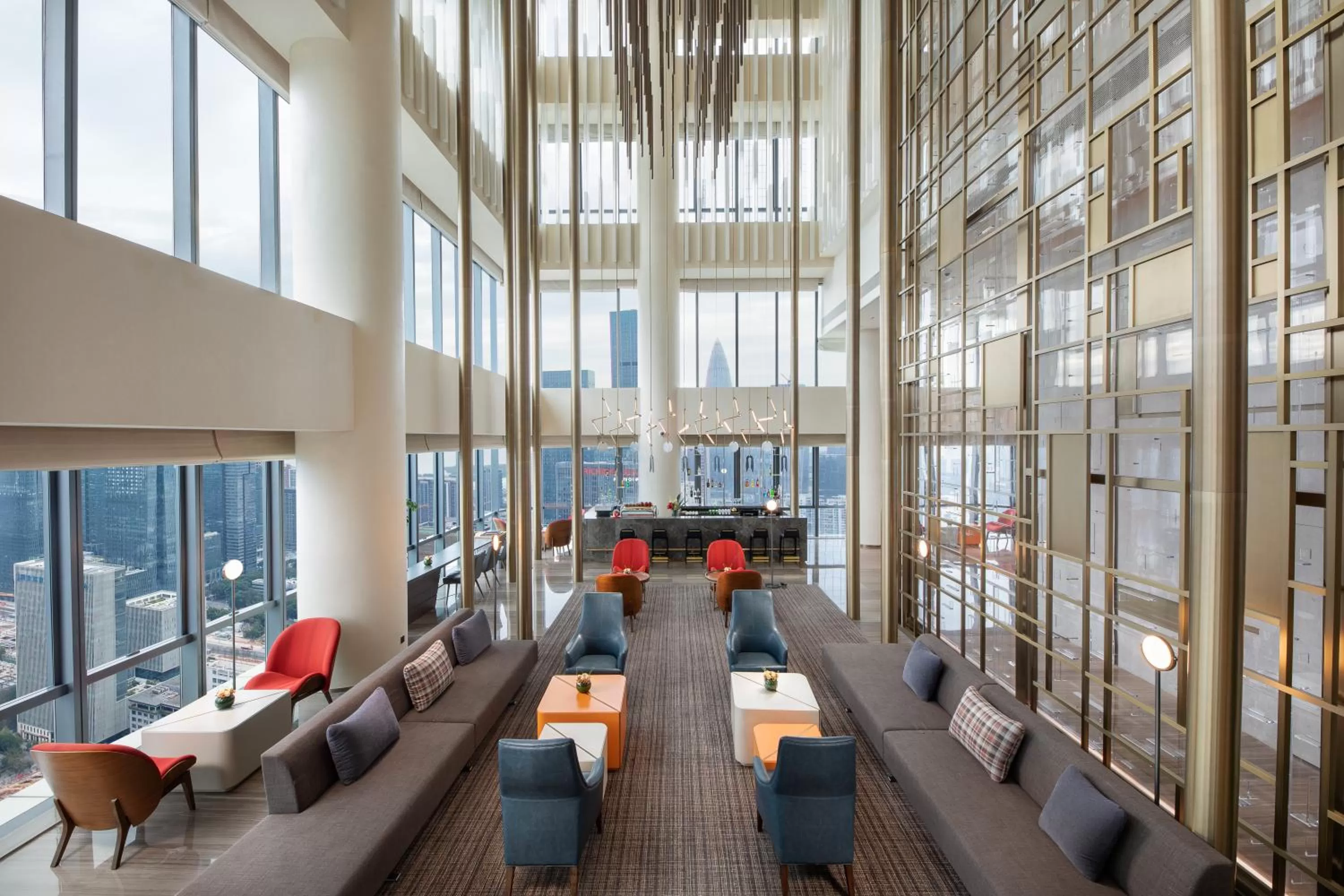 Lounge or bar in Crowne Plaza Shenzhen Nanshan by IHG