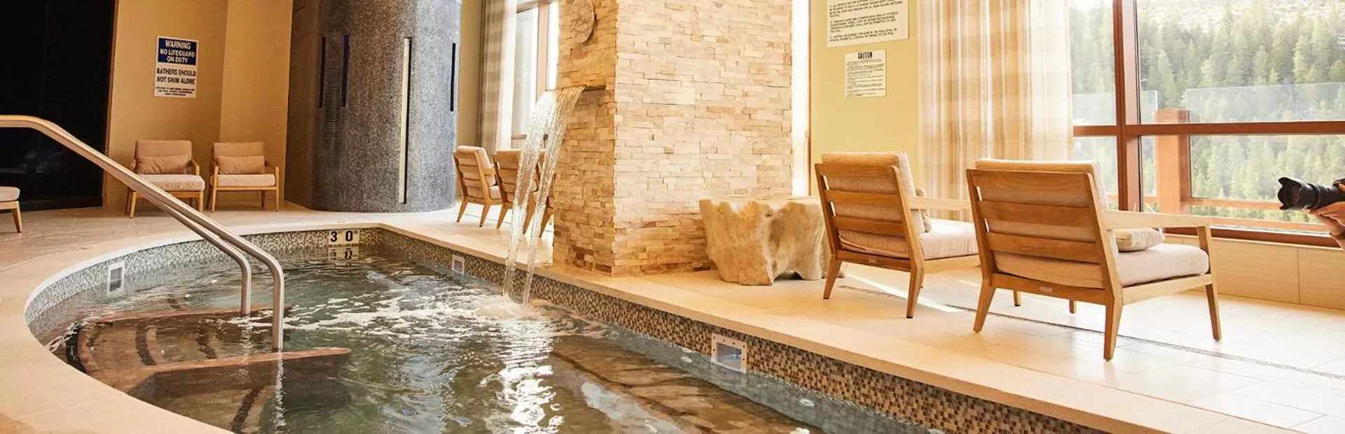 Hot Tub, Swimming Pool in Monarch Casino Resort Spa