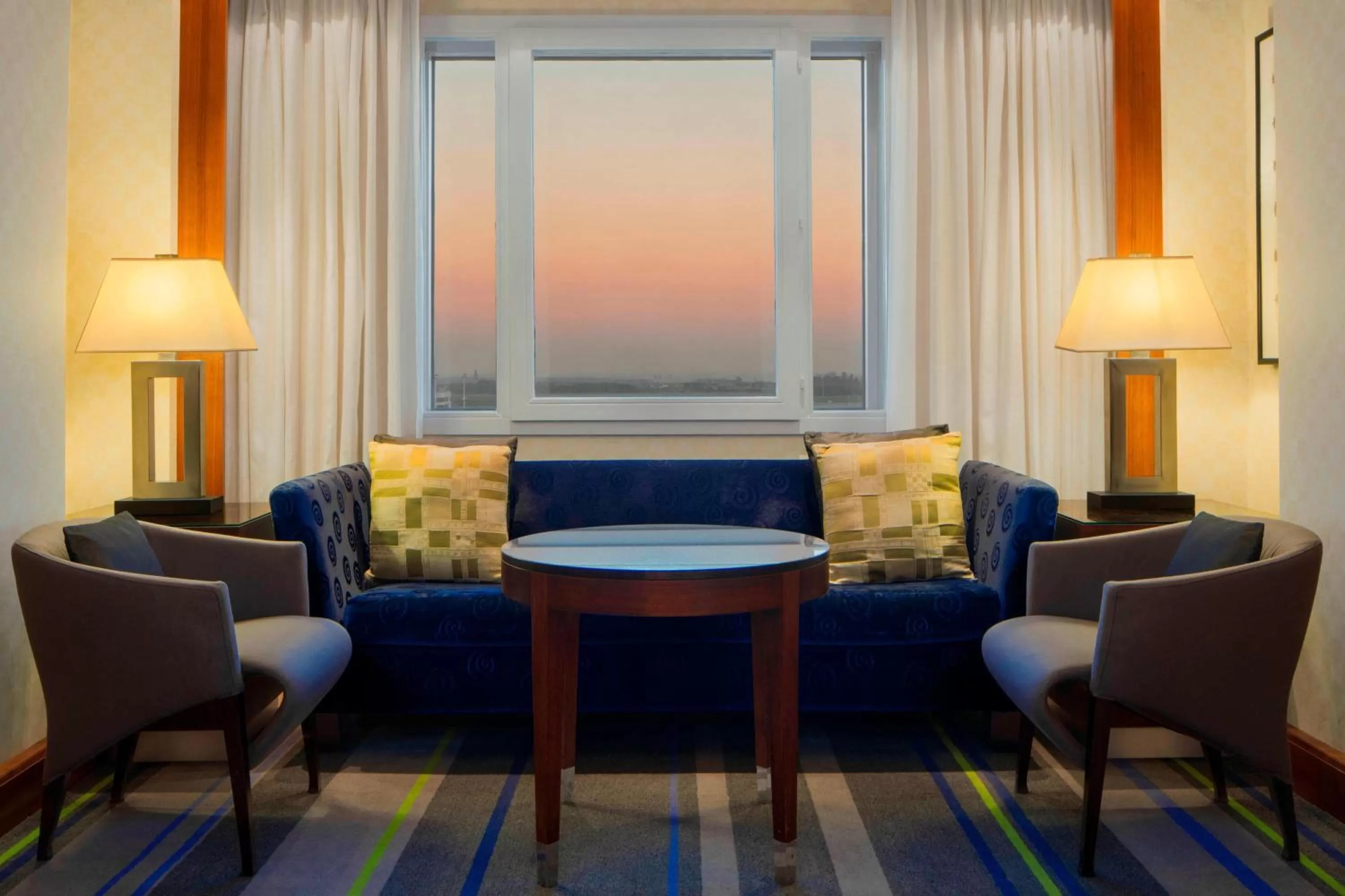 Lounge or bar in Sheraton Brussels Airport Hotel