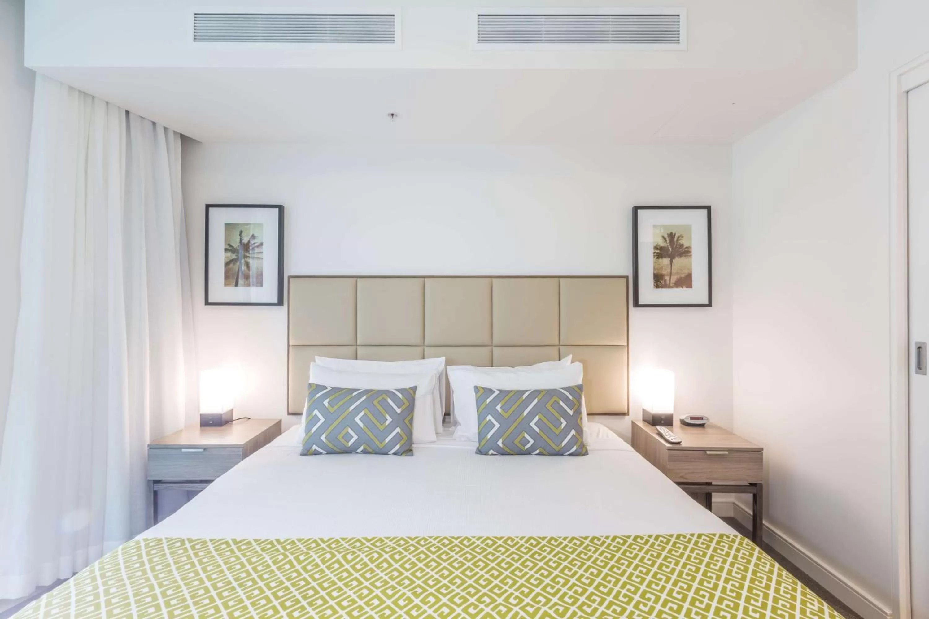 Photo of the whole room, Bed in Wyndham Resort Surfers Paradise