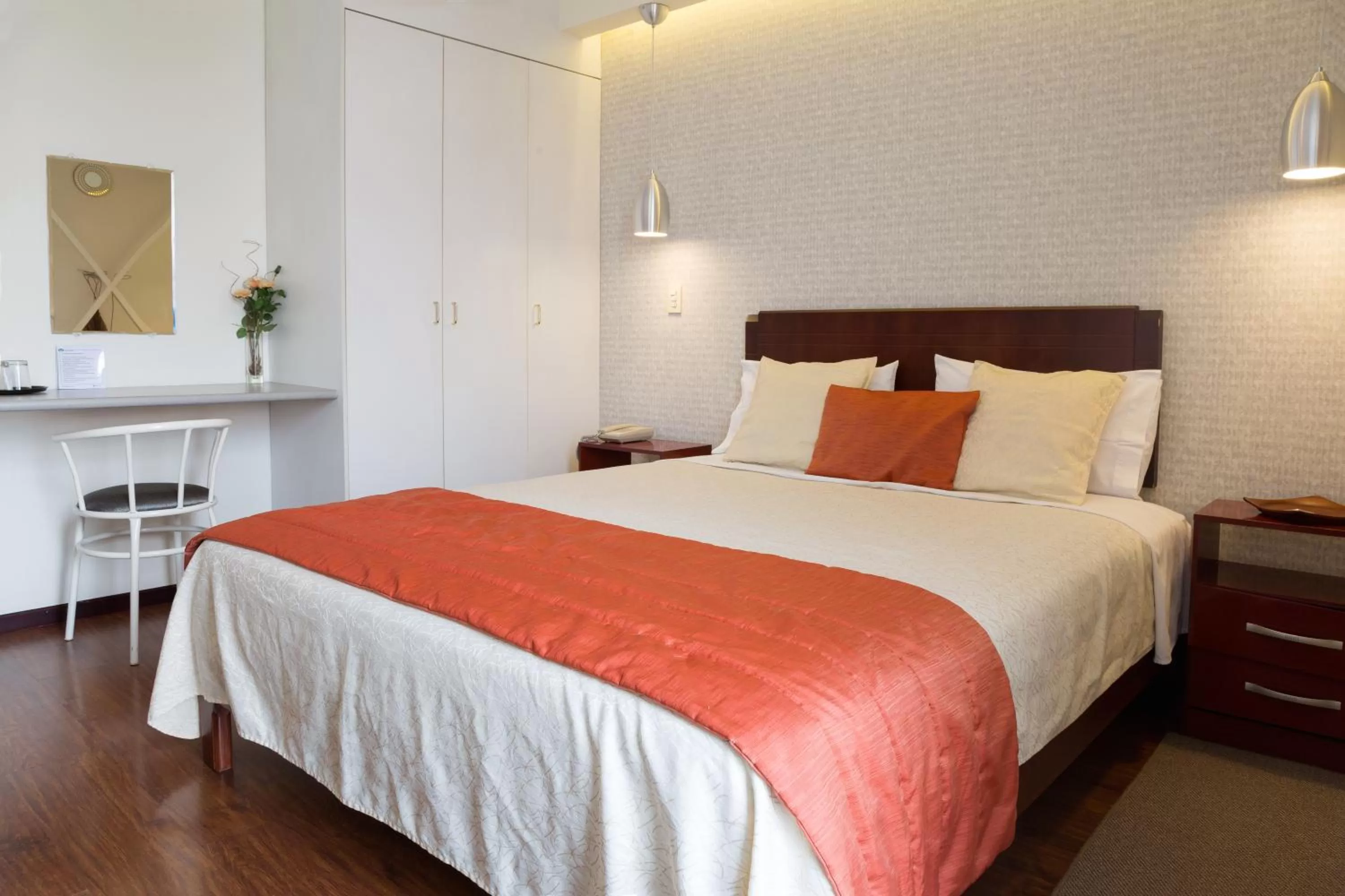 Bed in Suites Metropoli