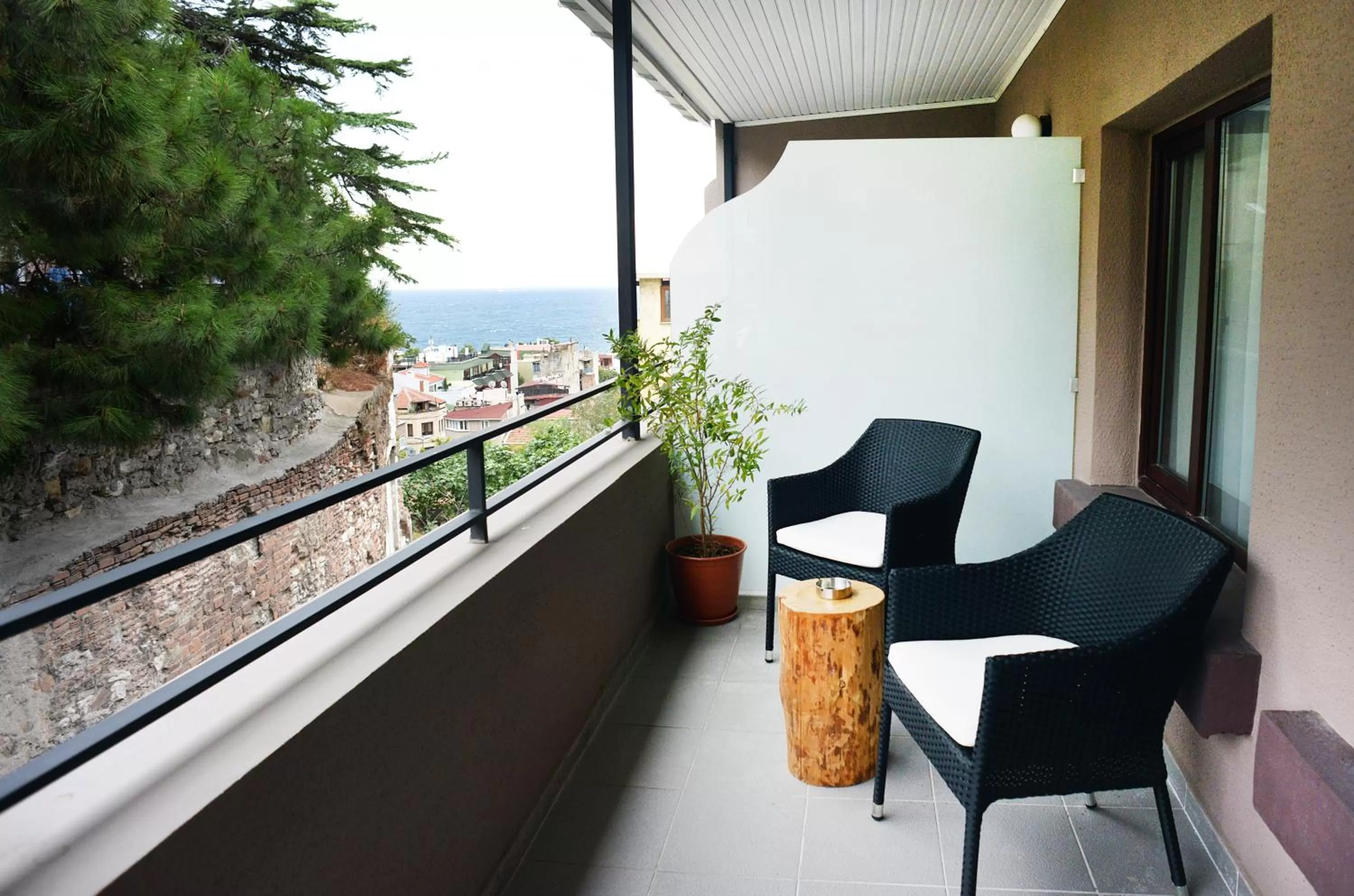 Balcony/Terrace in Rumours Inn