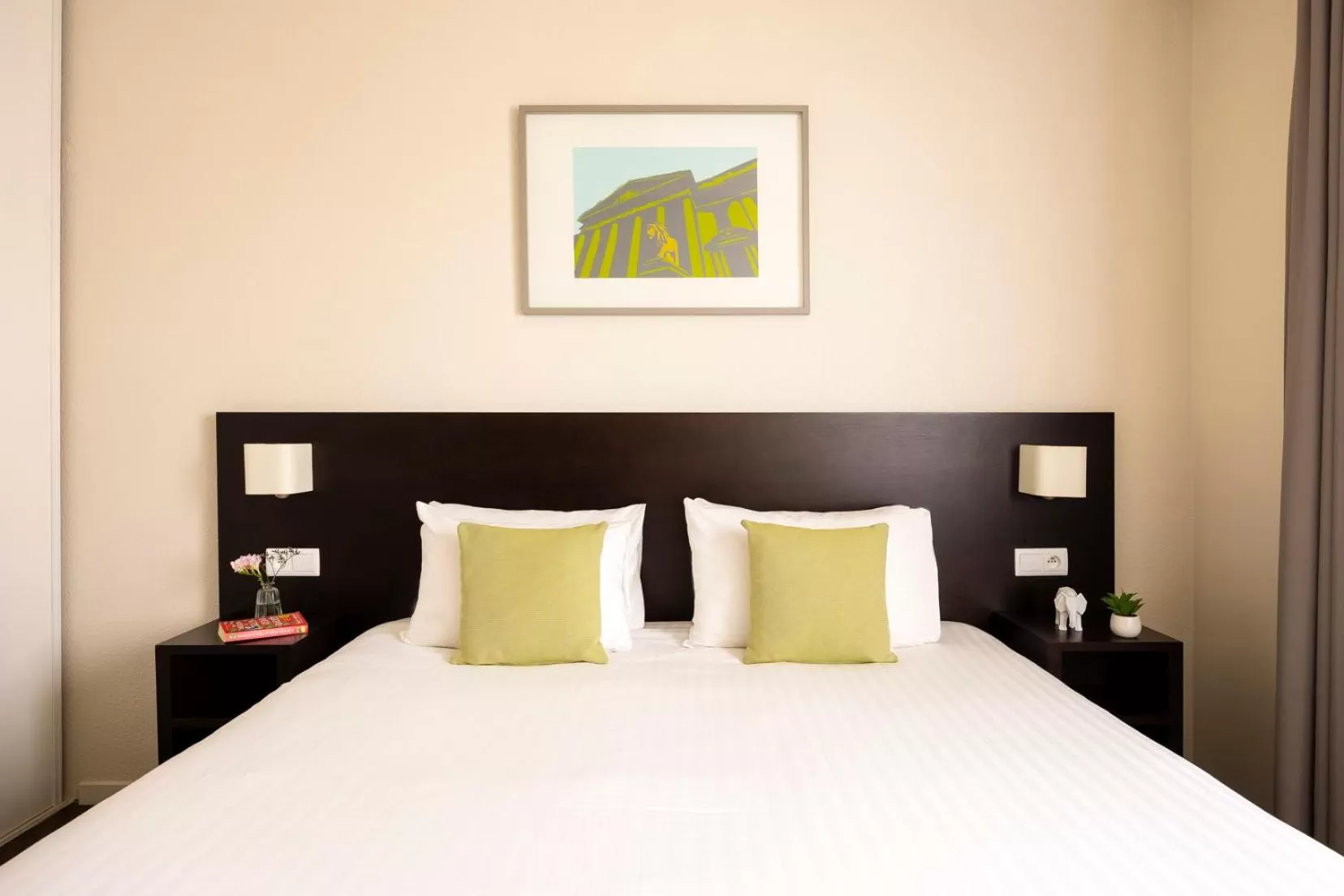 Bedroom, Bed in Citadines Sainte-Catherine Brussels