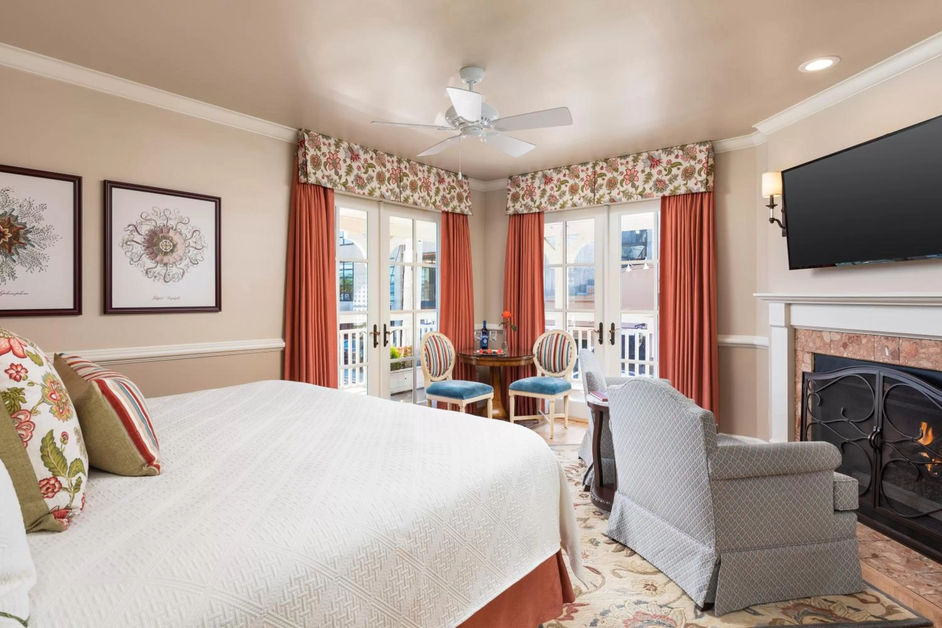 Balcony/Terrace, Bed in Spindrift Inn