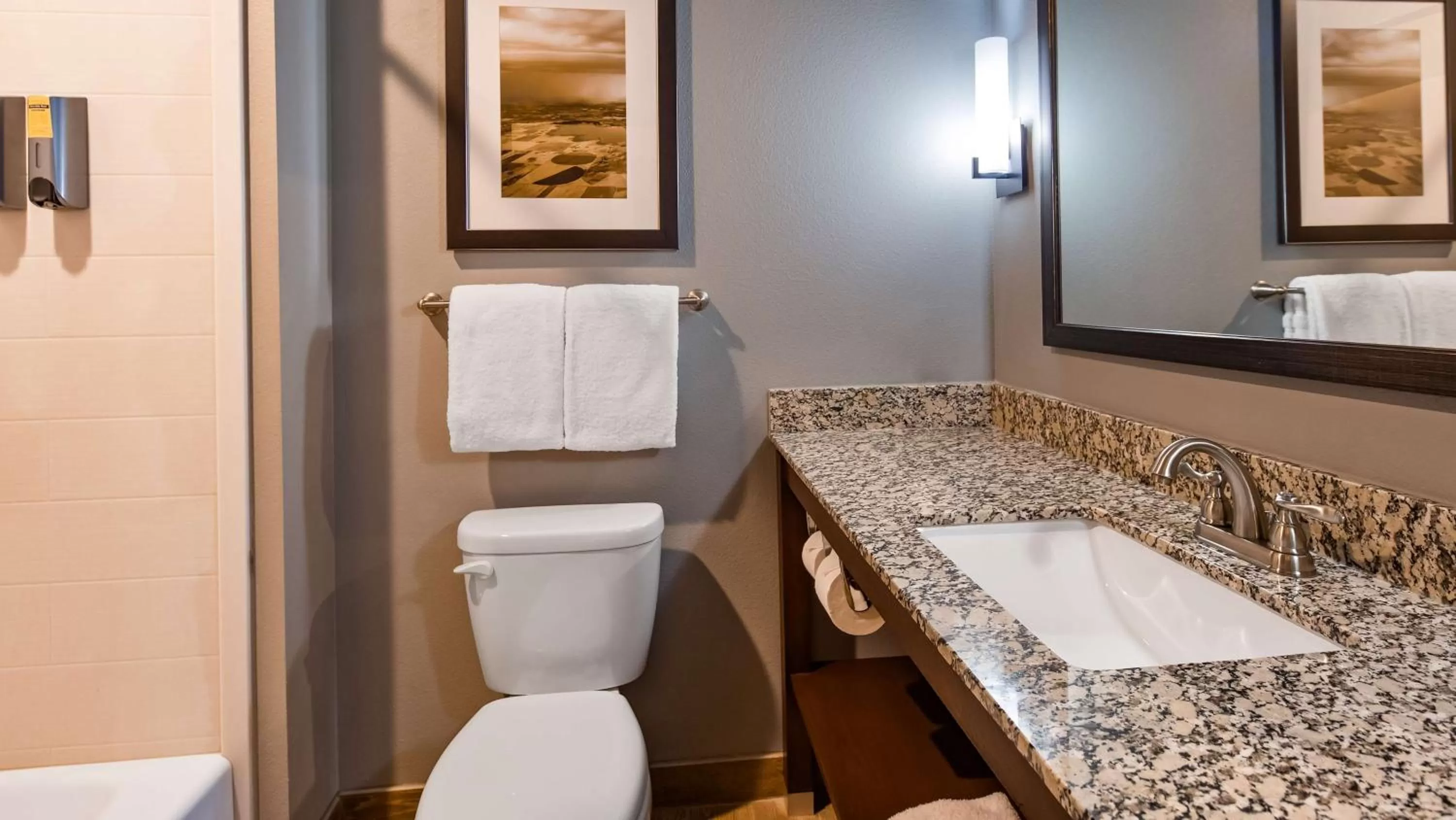 Bathroom in Best Western Plus Overland Inn