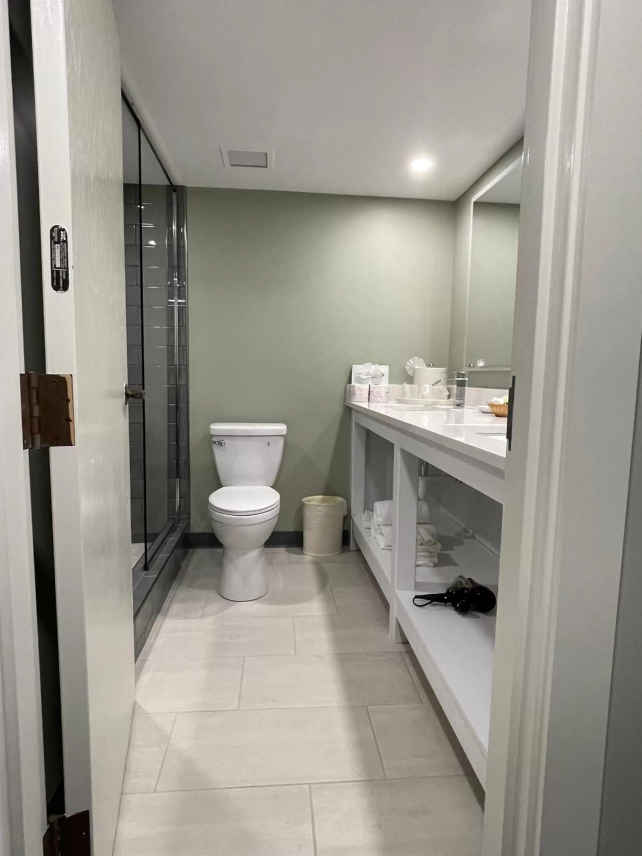 Chateau Hotel and Conference Center