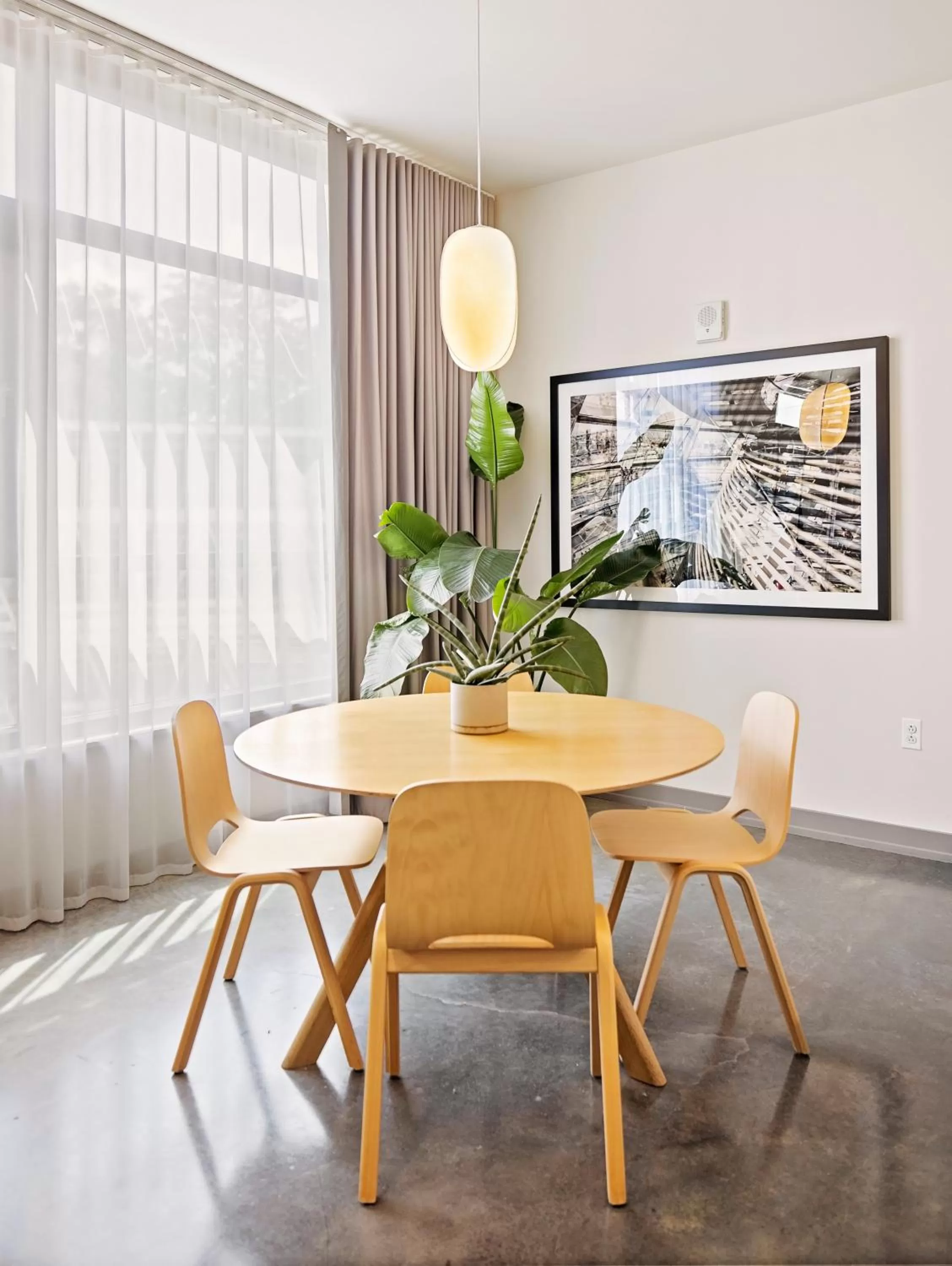 Dining area in Harthall Hotel