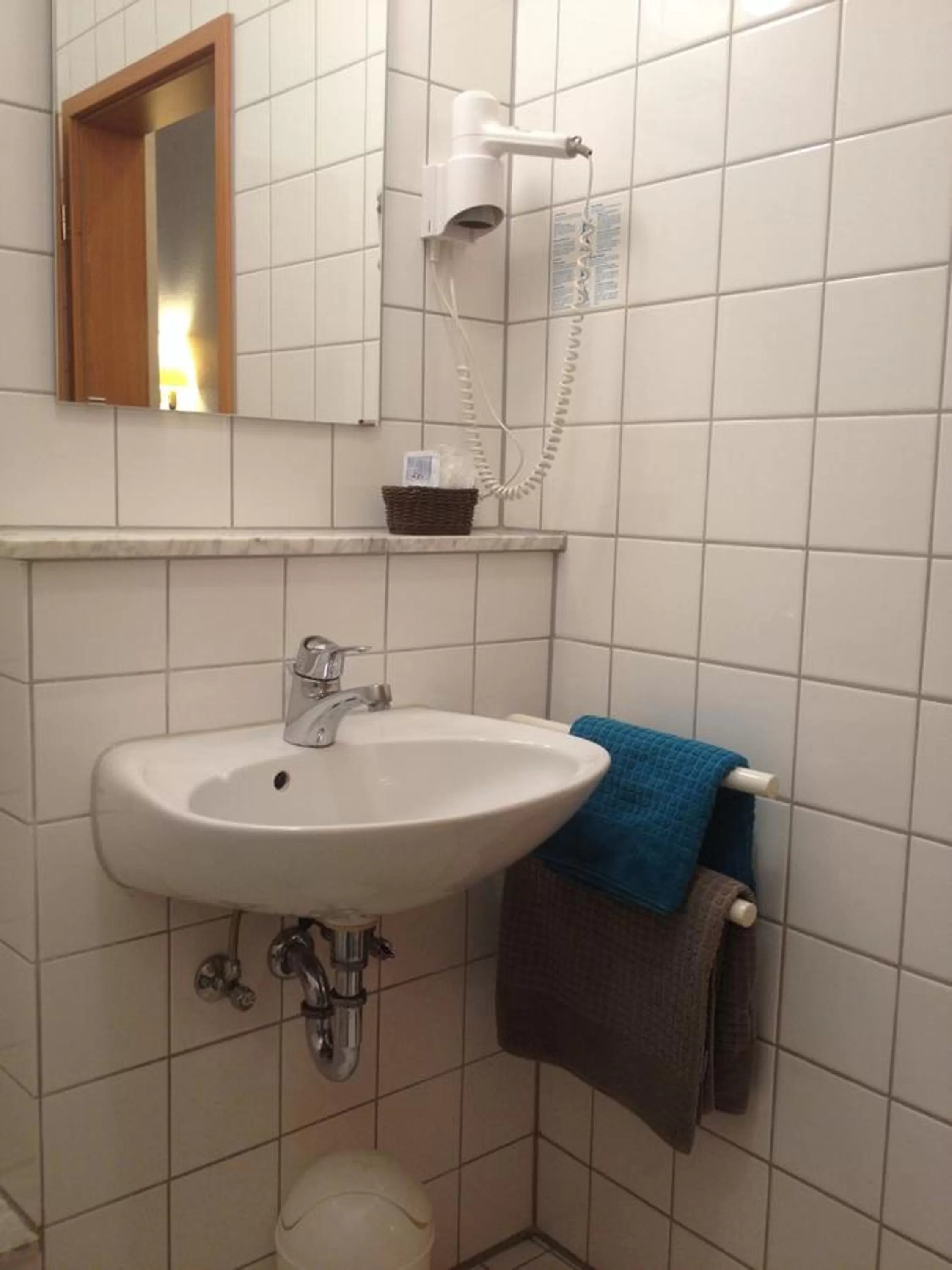 Bathroom in Hotel am Bergl